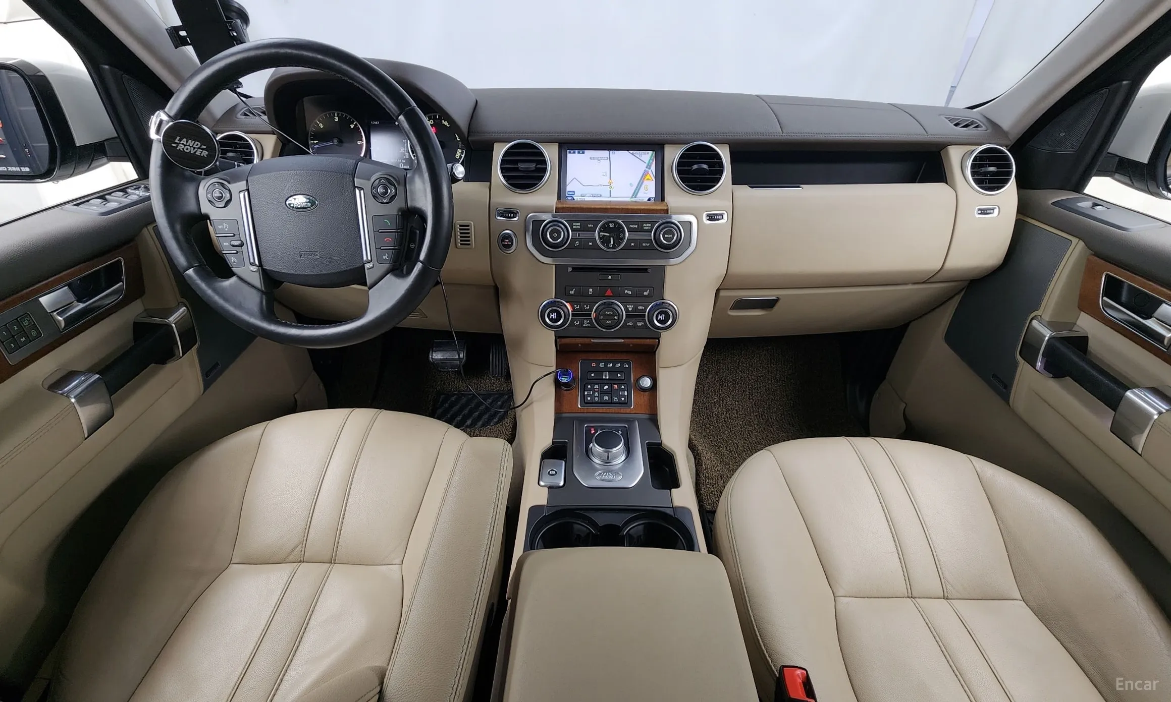 Land Rover Discovery 4 превью 7