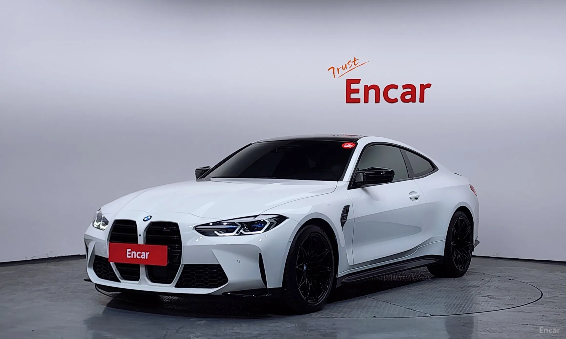 BMW M4 (G82)
