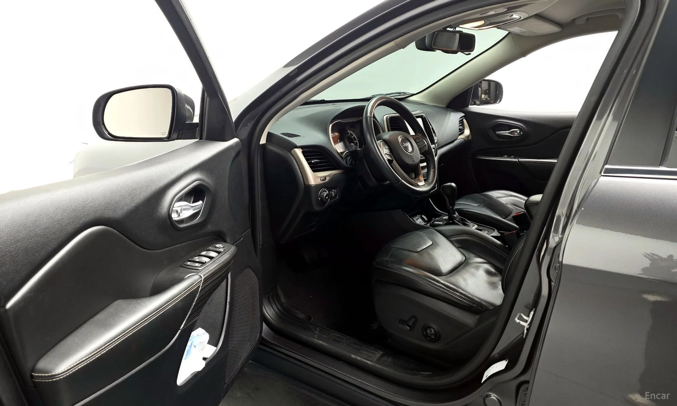 Jeep Cherokee (KL) превью 10