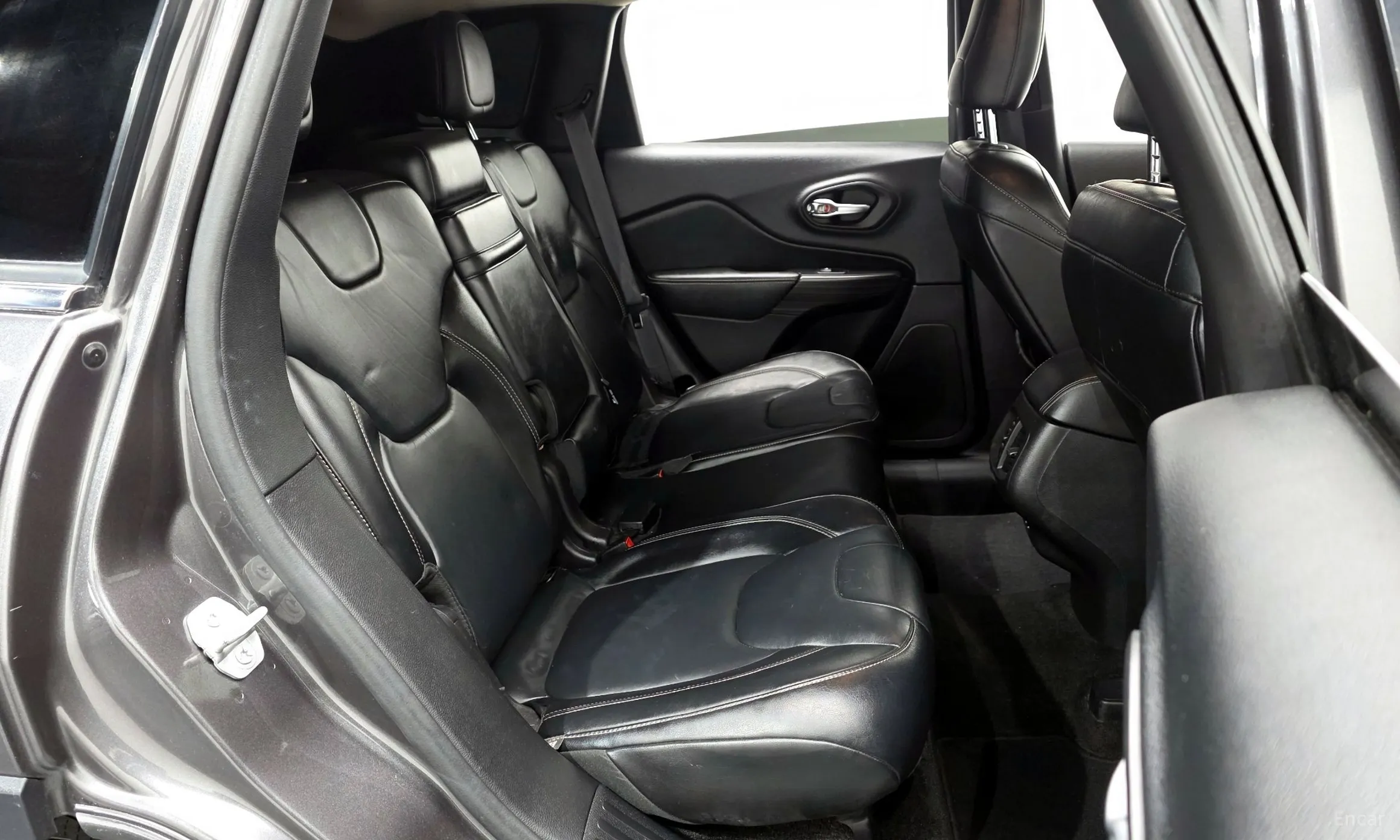 Jeep Cherokee (KL) превью 12