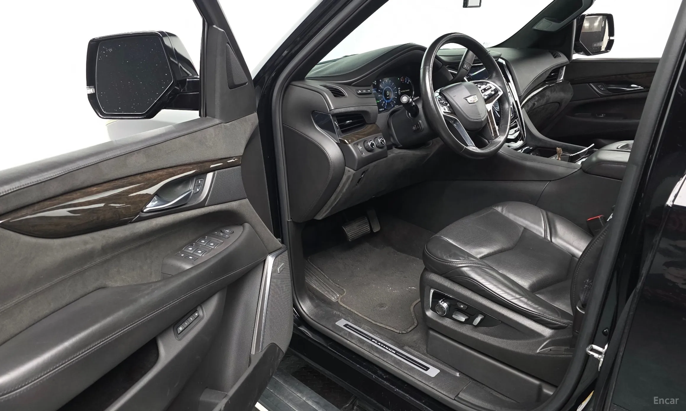 Cadillac Escalade превью 10