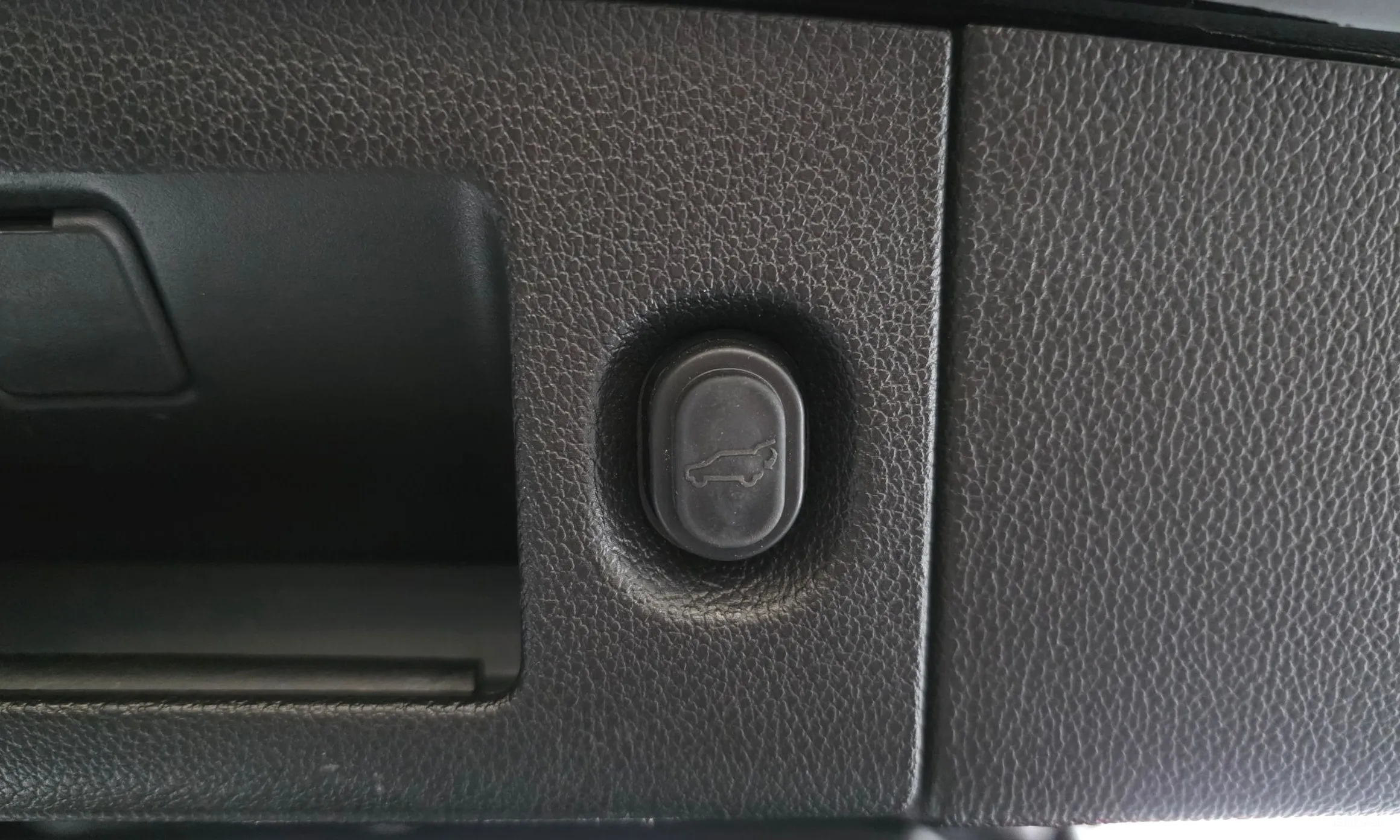 Cadillac Escalade превью 20
