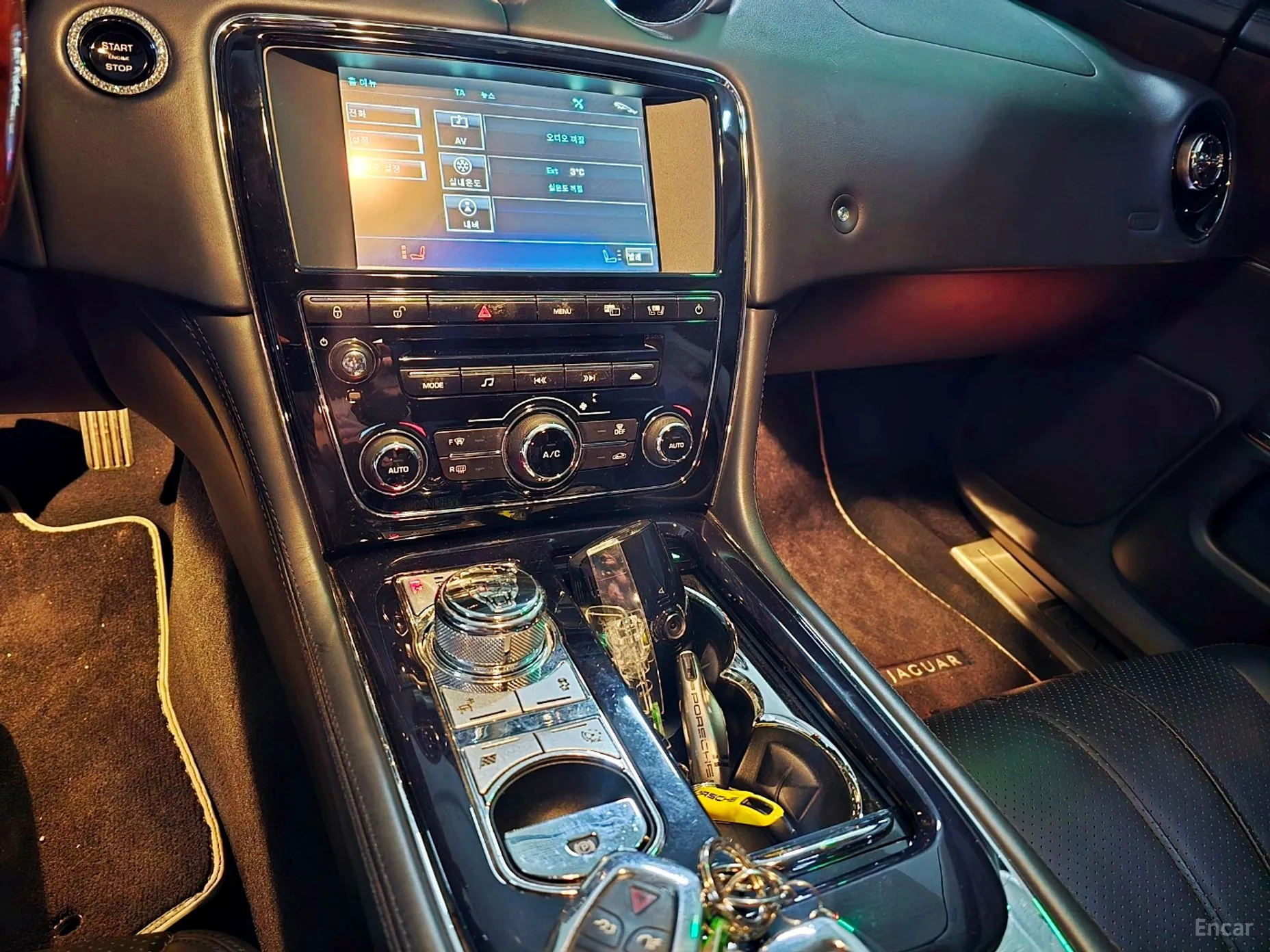 Jaguar All New XJ превью 11