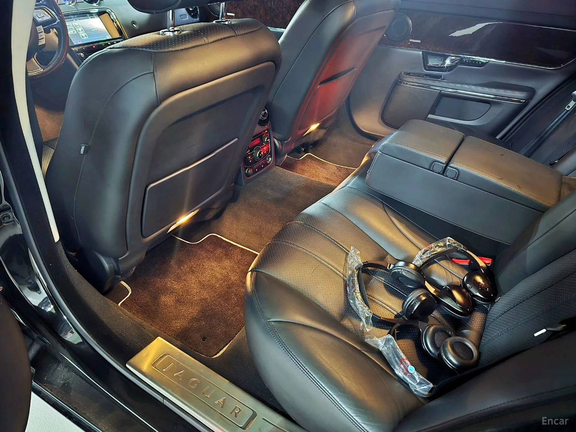 Jaguar All New XJ превью 17