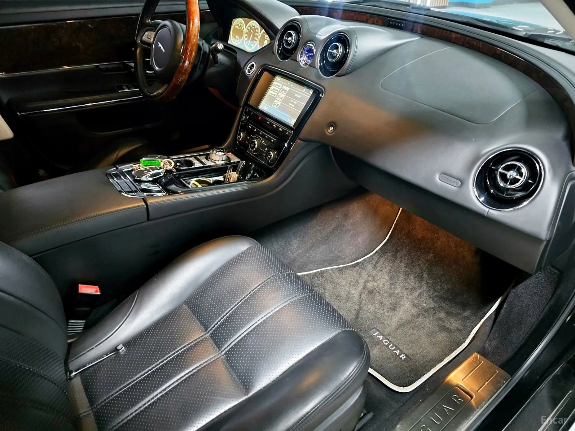 Jaguar All New XJ превью 20