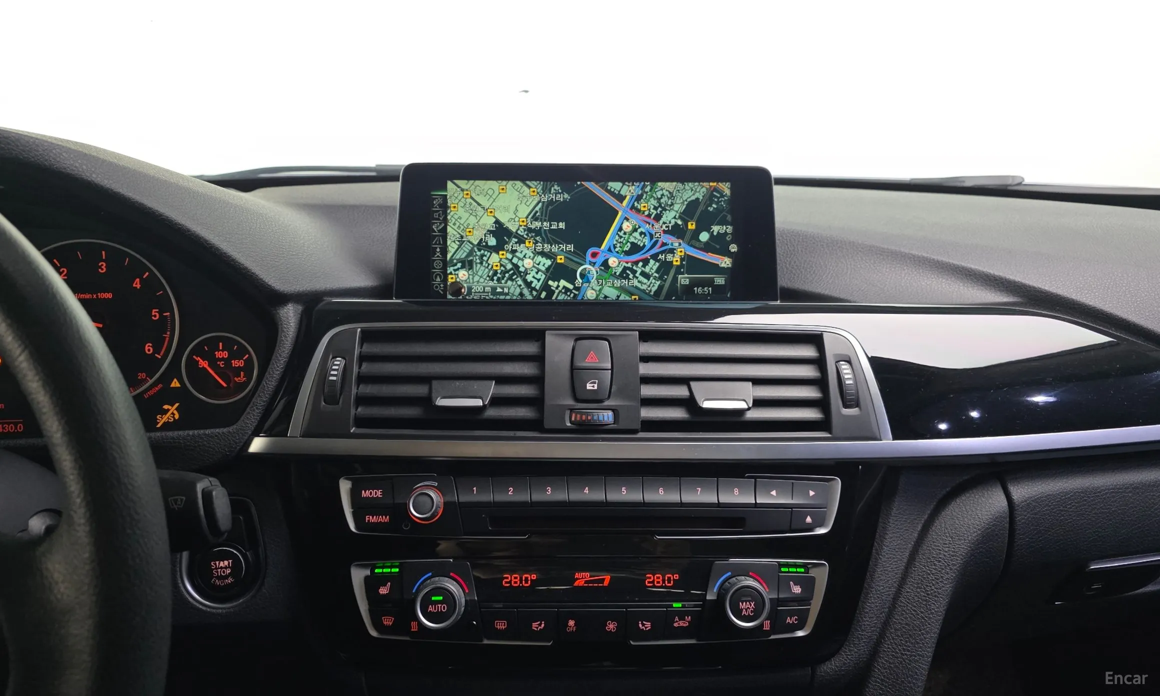 BMW 3 Series (F30) превью 14