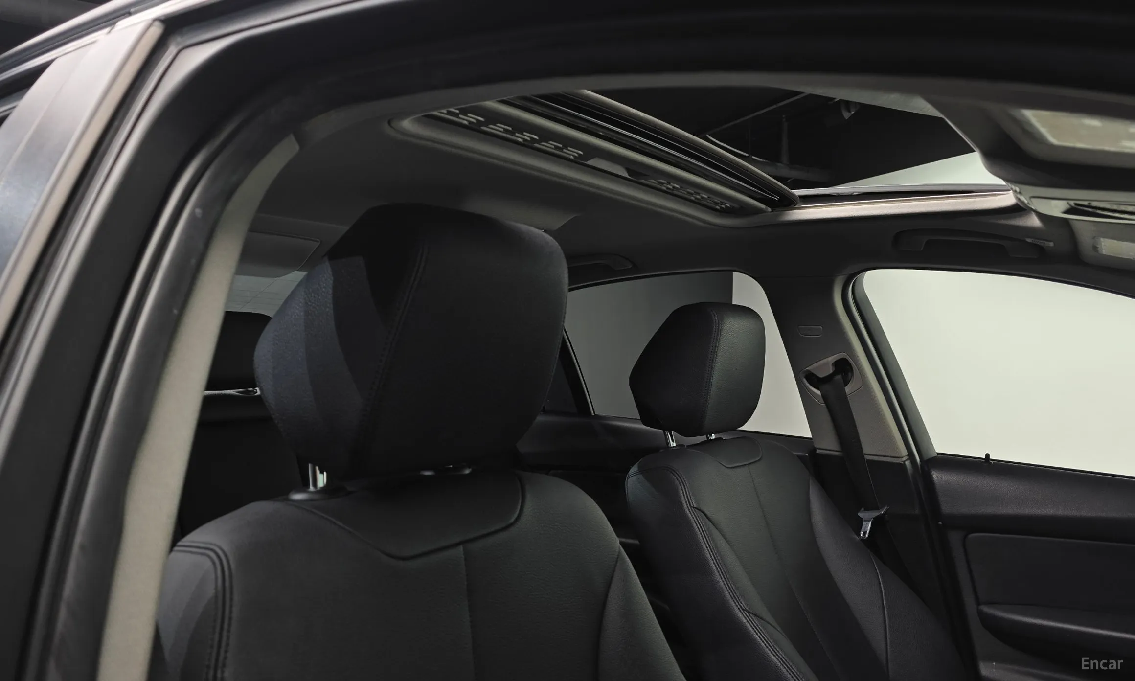BMW 3 Series (F30) превью 18