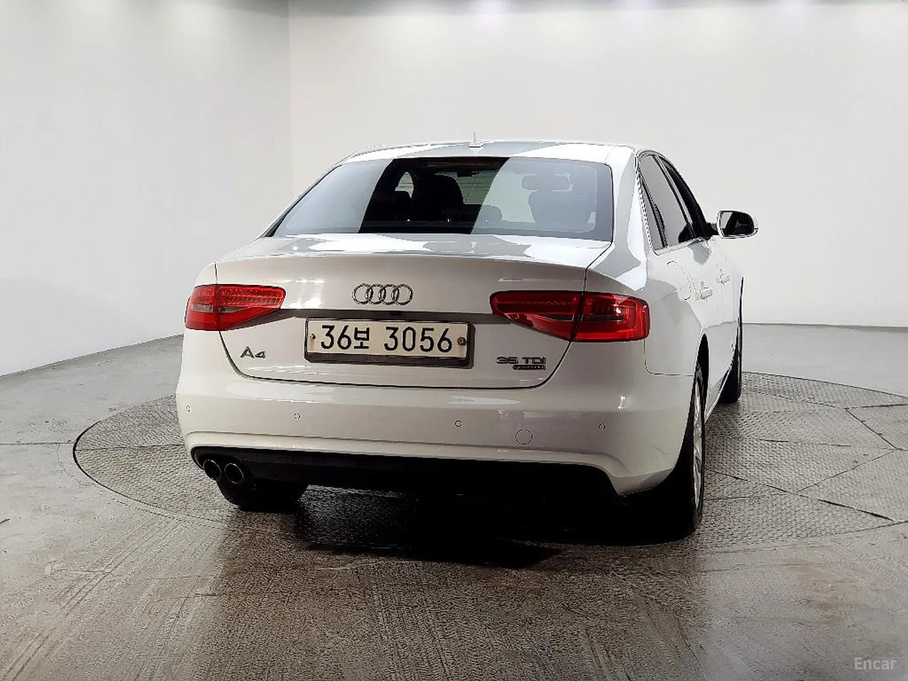 Audi New A4 превью 3