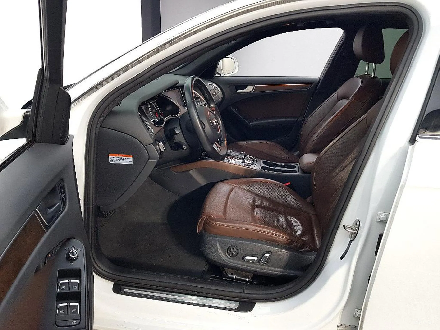Audi New A4 превью 8
