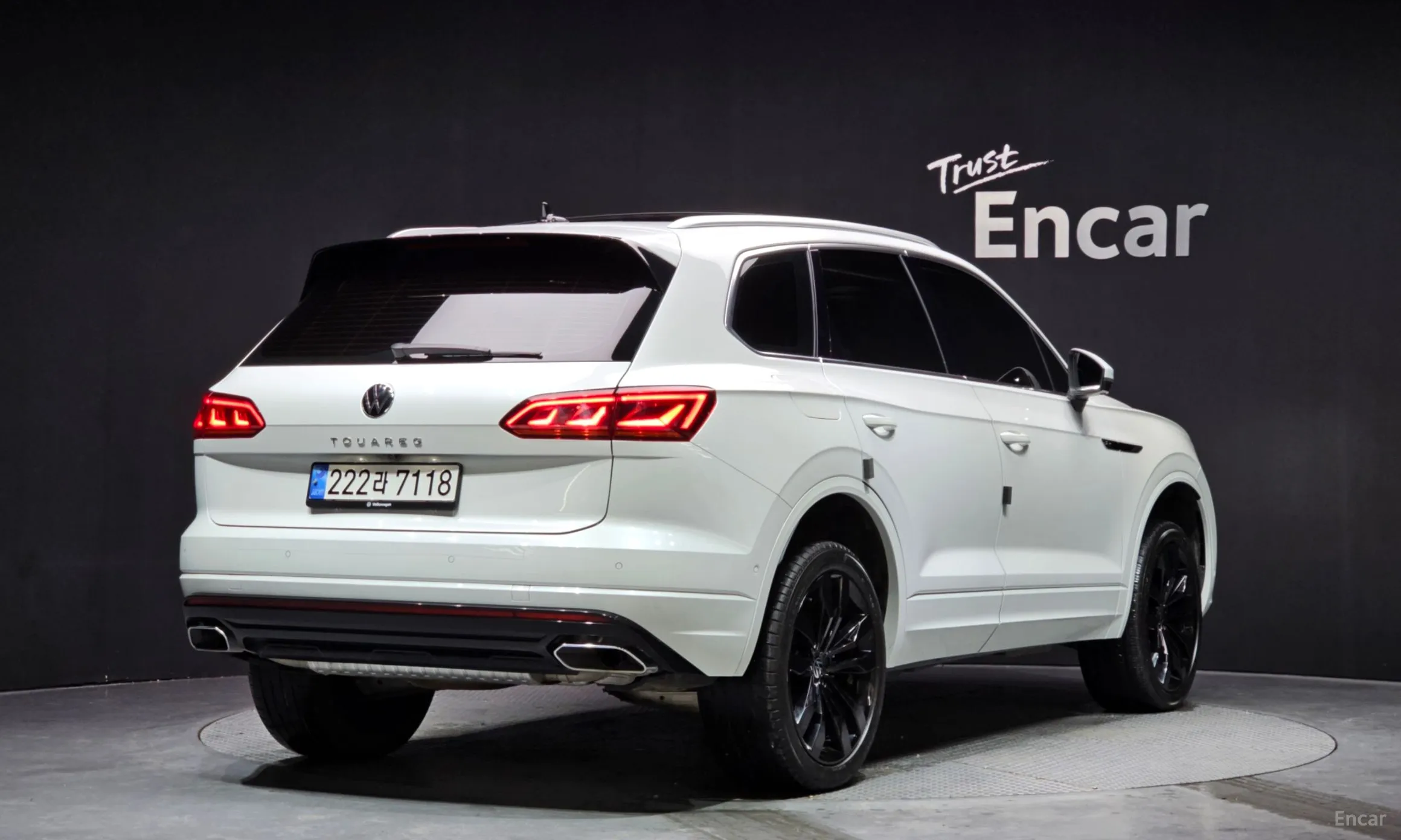 Volkswagen Touareg 3rd Generation превью 2