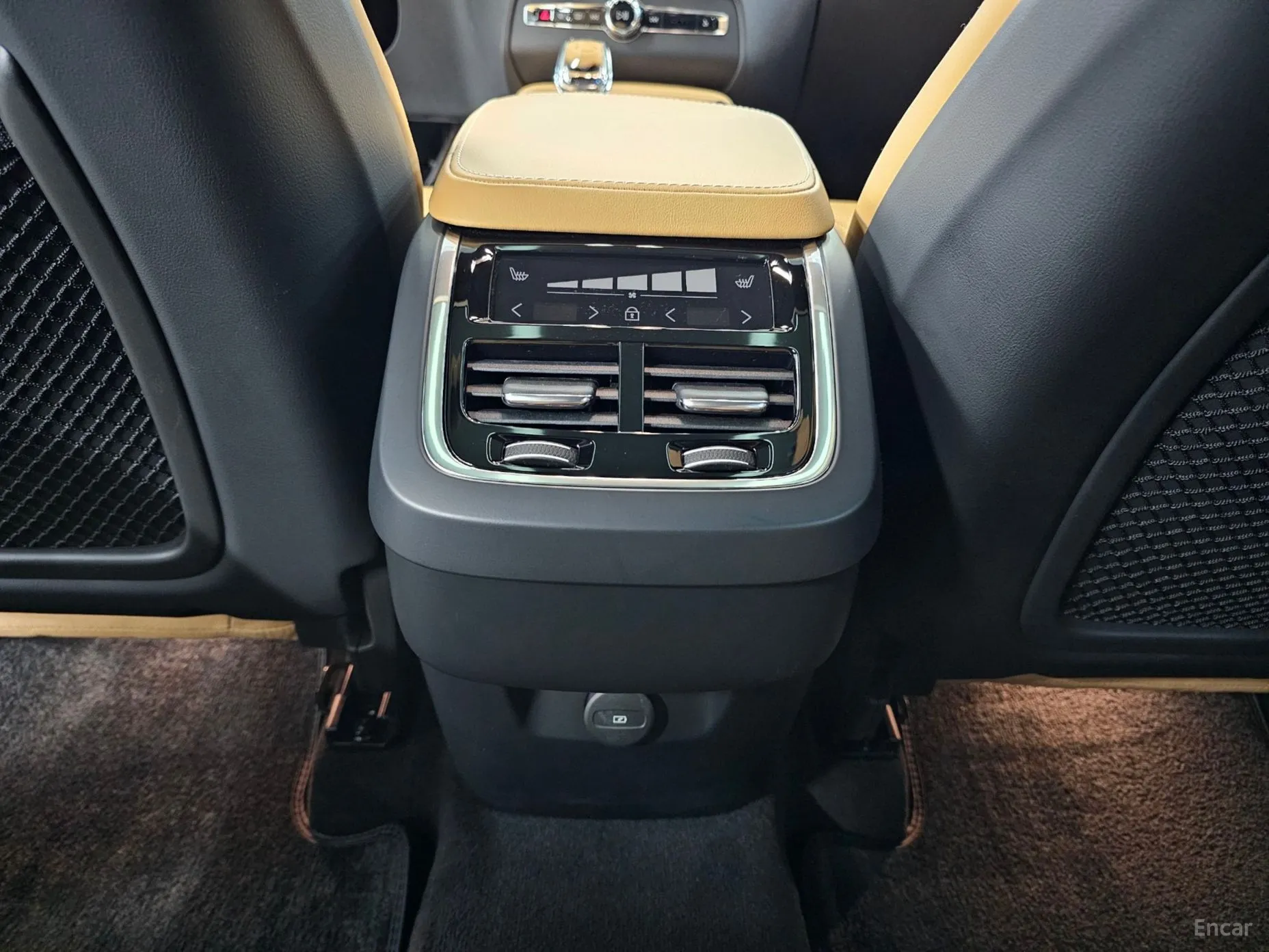 Volvo XC90 Gen 2 превью 19