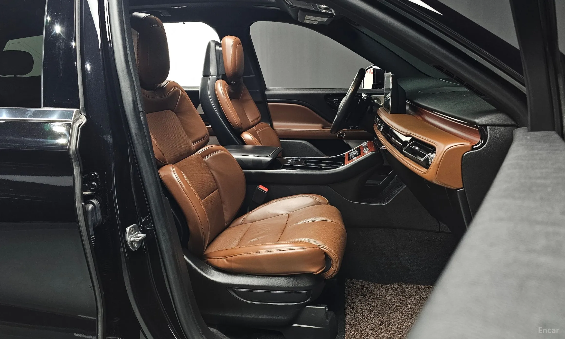 Lincoln Aviator 2nd Generation превью 10