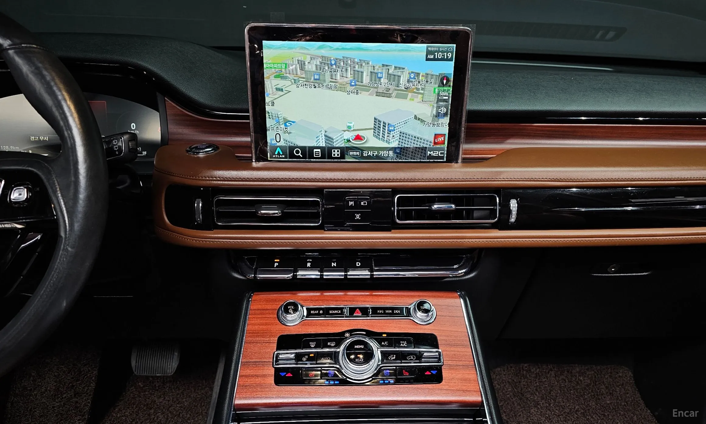 Lincoln Aviator 2nd Generation превью 14