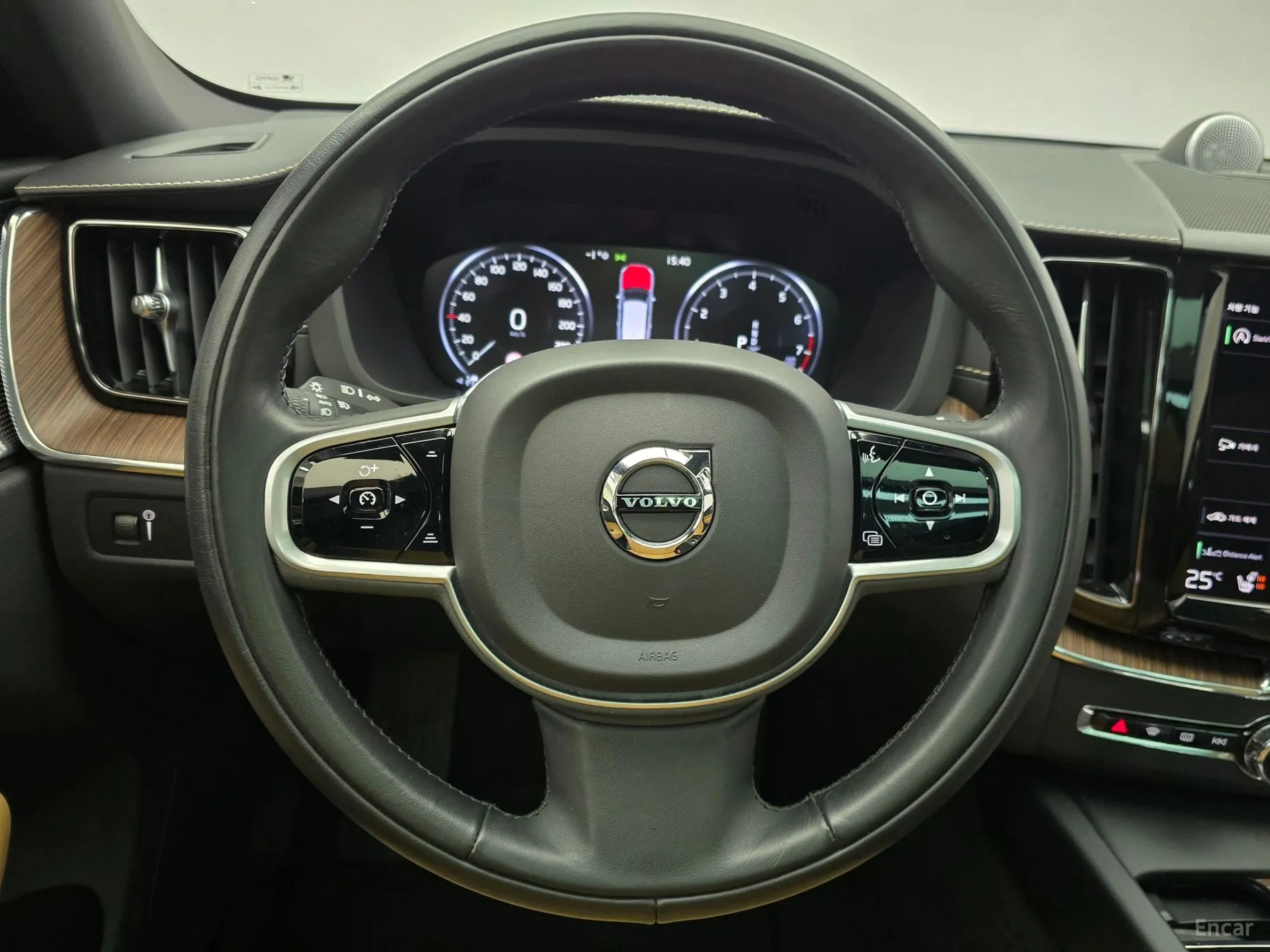 Volvo XC60 Gen 2 превью 12