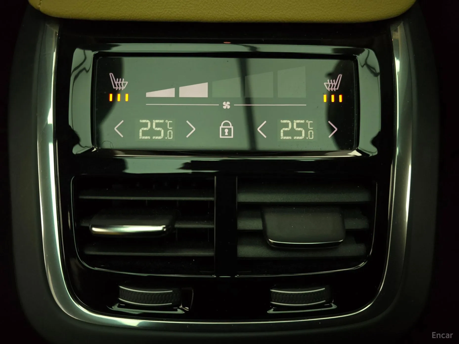 Volvo XC60 Gen 2 превью 17