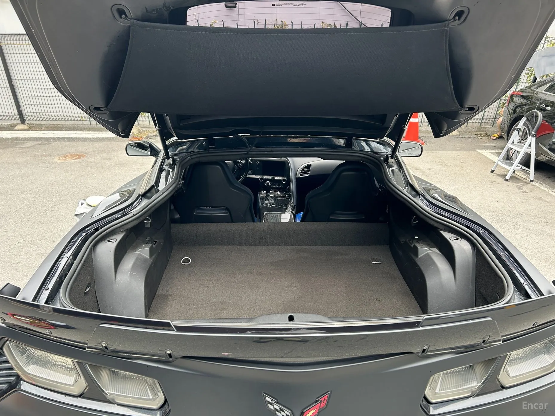 Chevrolet Corvette превью 13