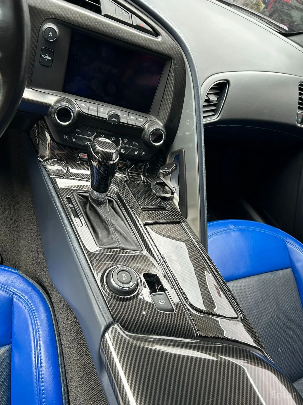 Chevrolet Corvette превью 17