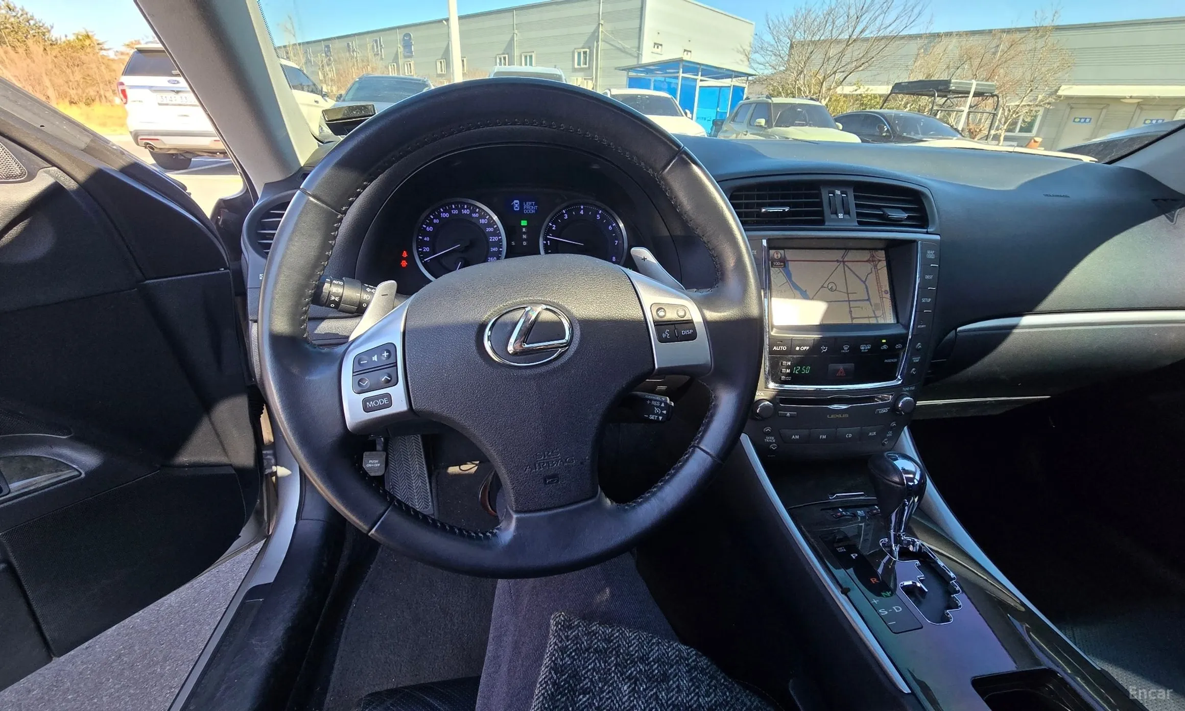Lexus IS250 превью 18