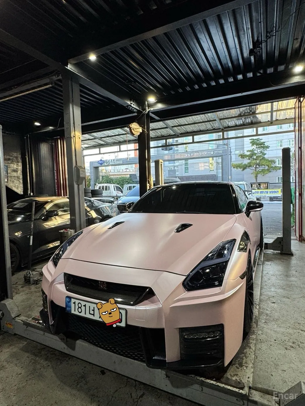 Nissan GT-R