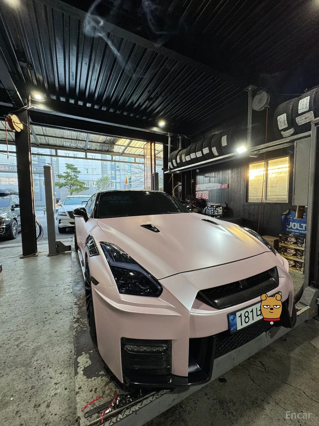 Nissan GT-R превью 3