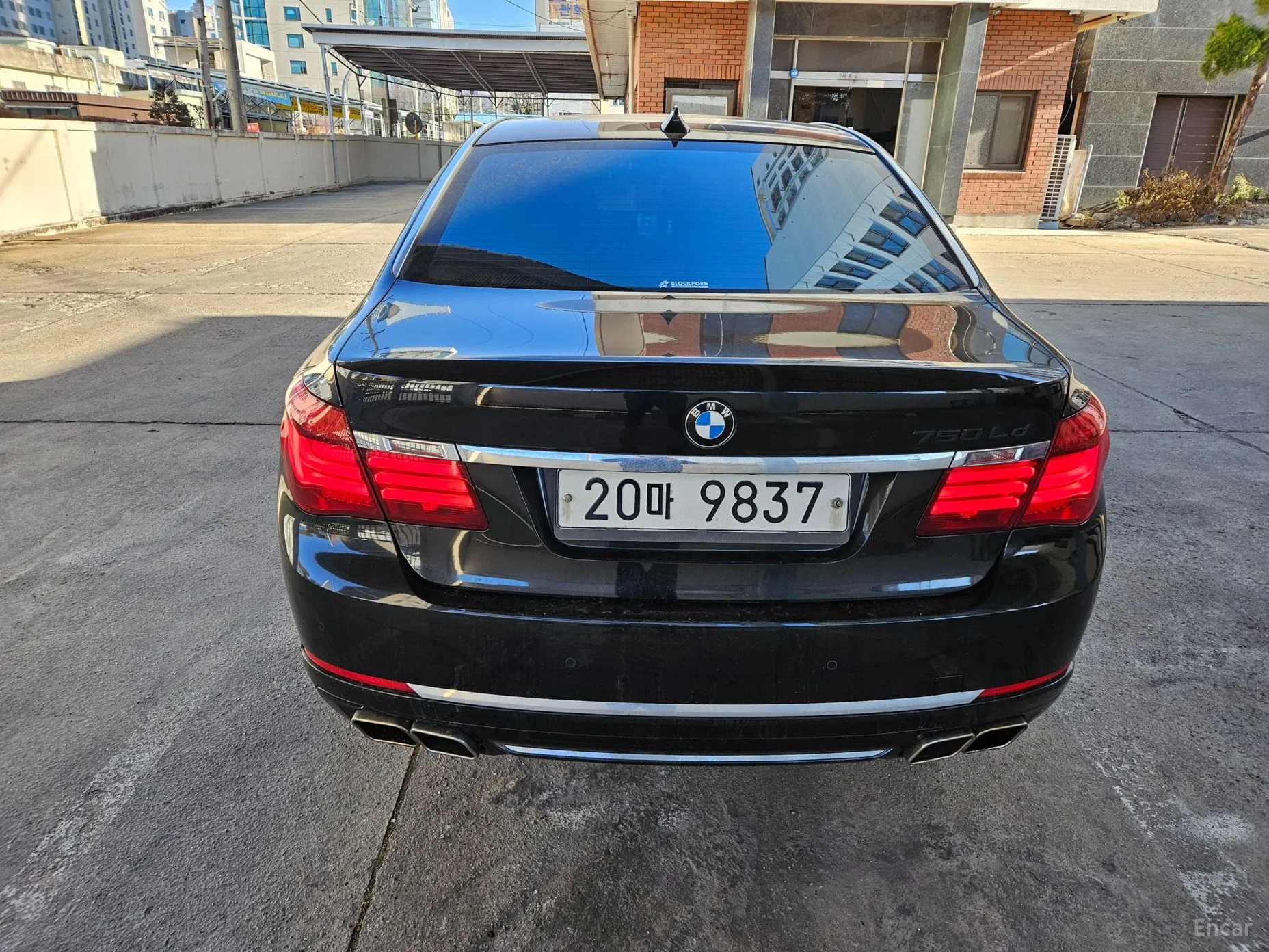 BMW 7 Series (F01) превью 4