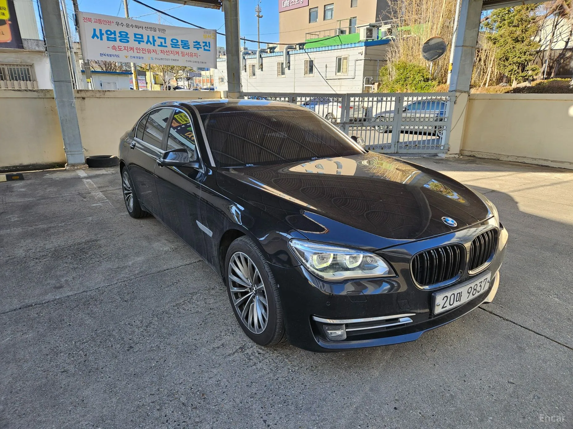 BMW 7 Series (F01) превью 6