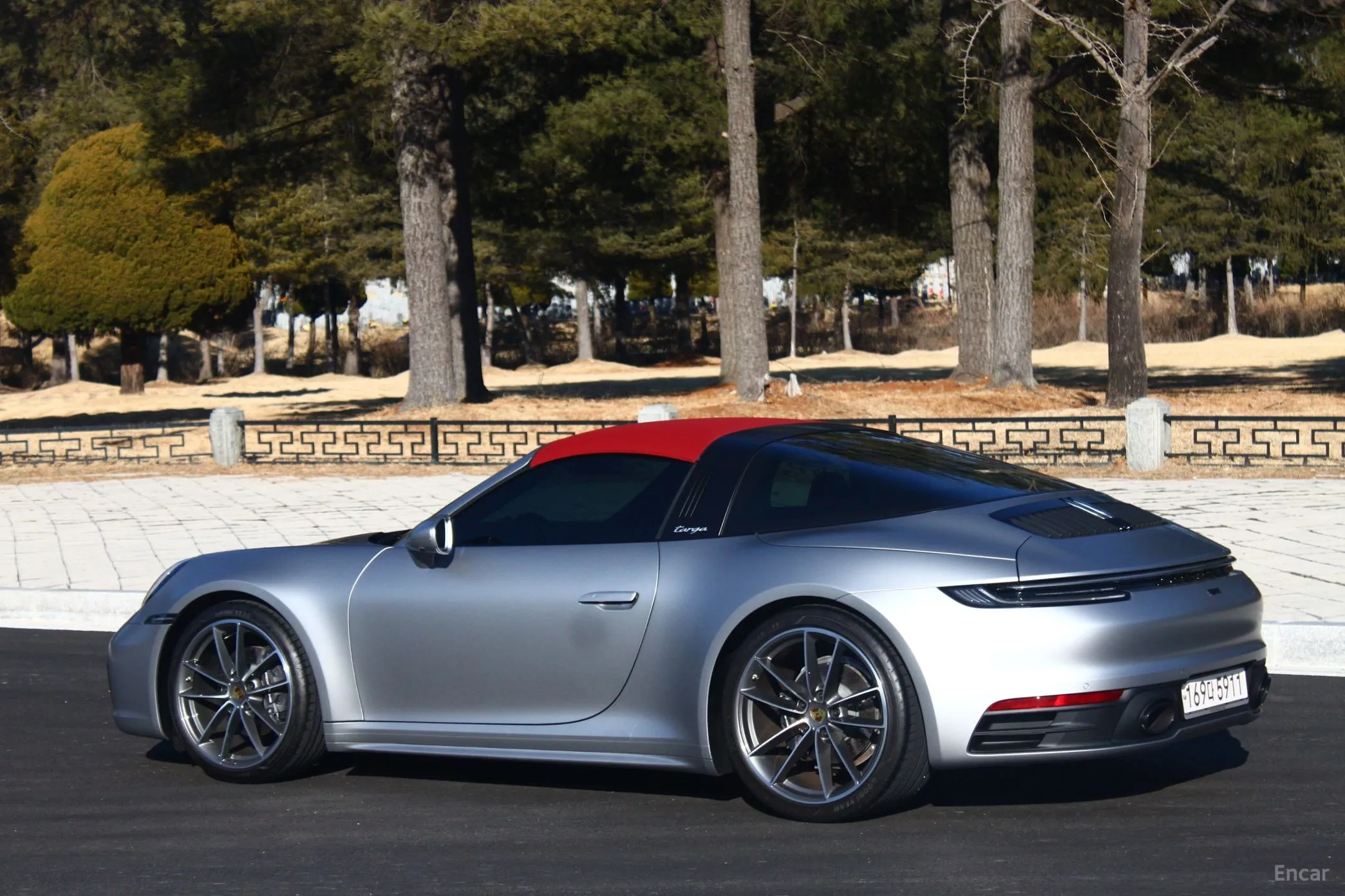 Porsche 911 (992) превью 4