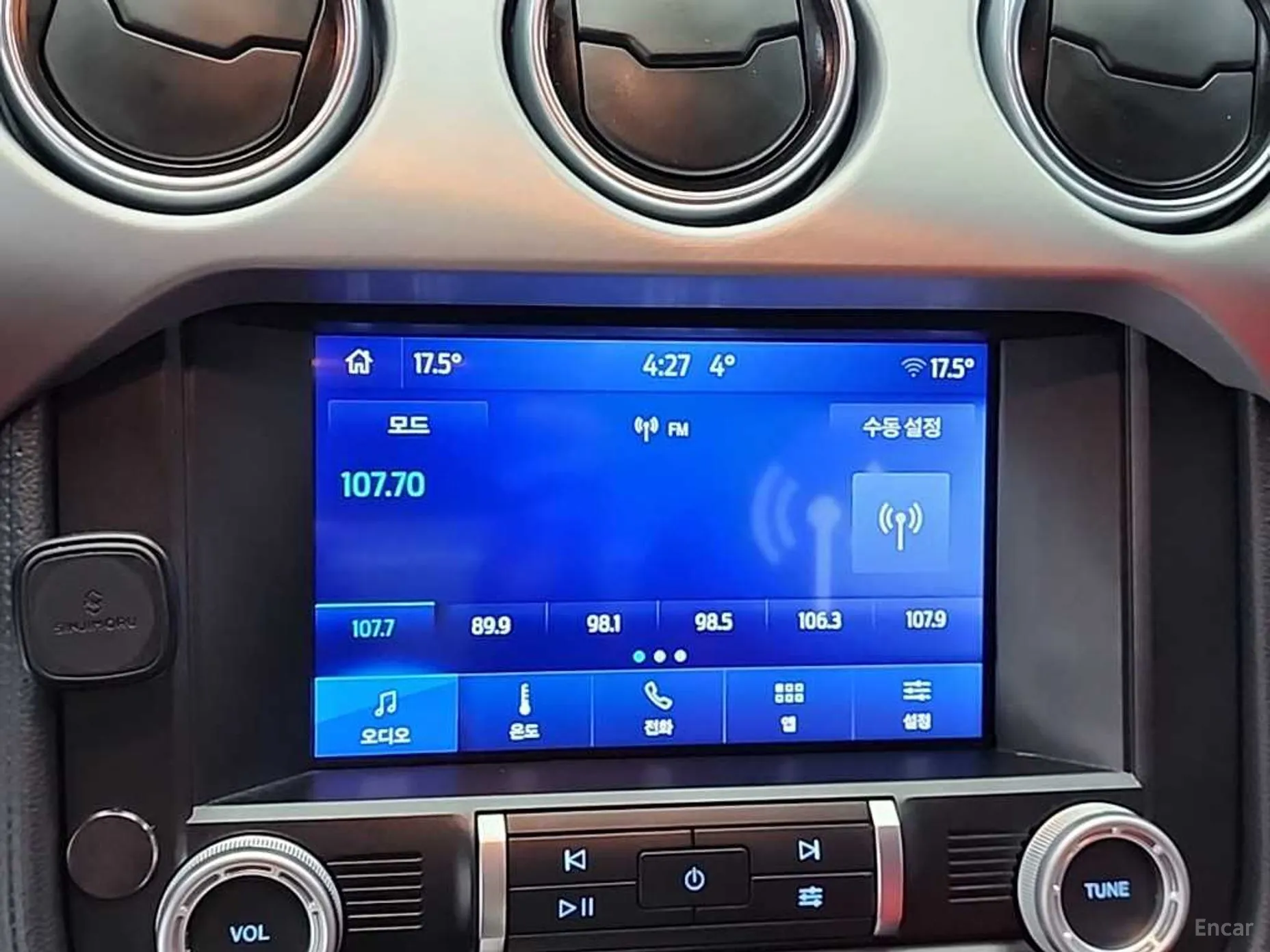 Ford Mustang превью 13