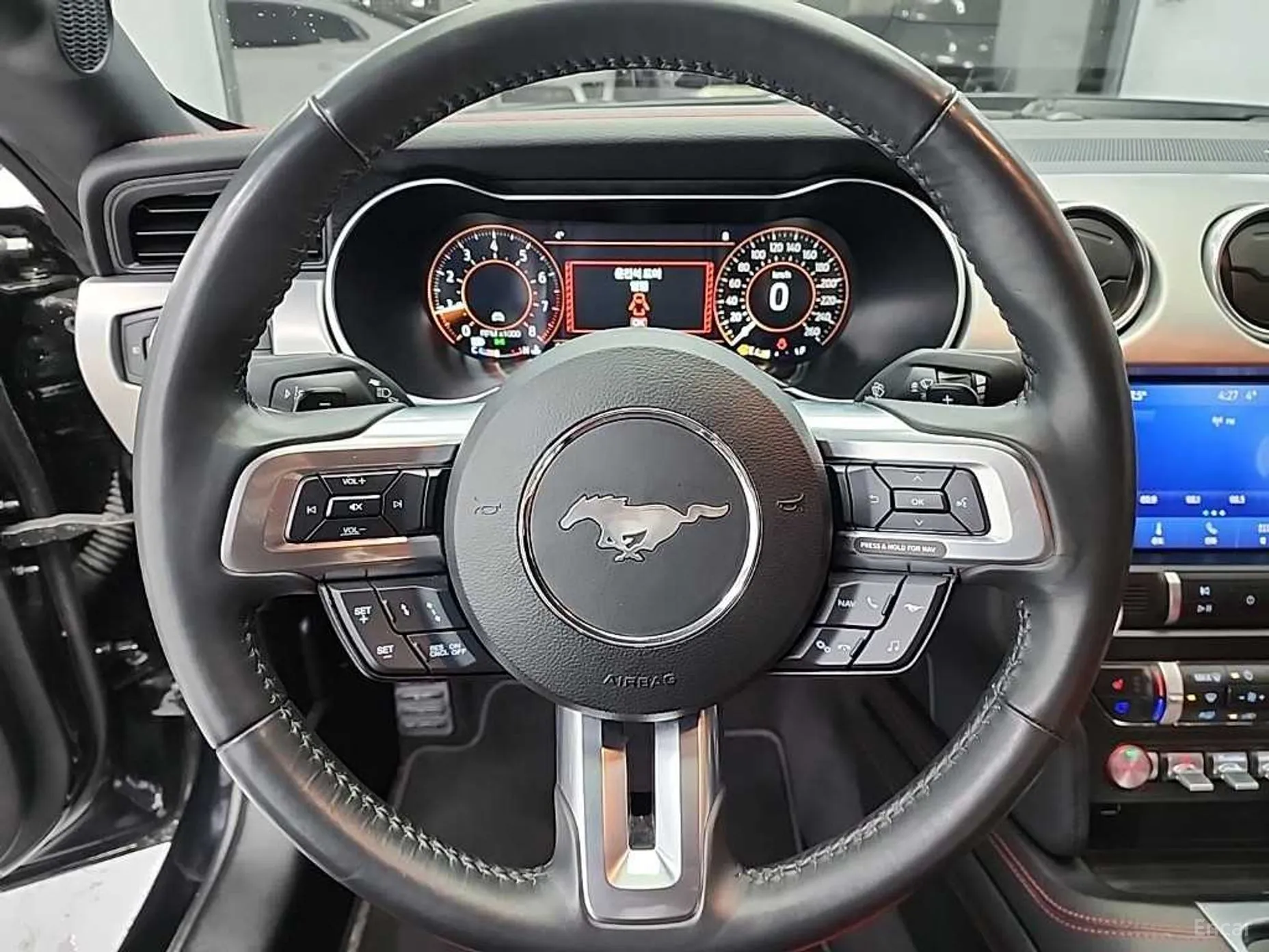 Ford Mustang превью 9