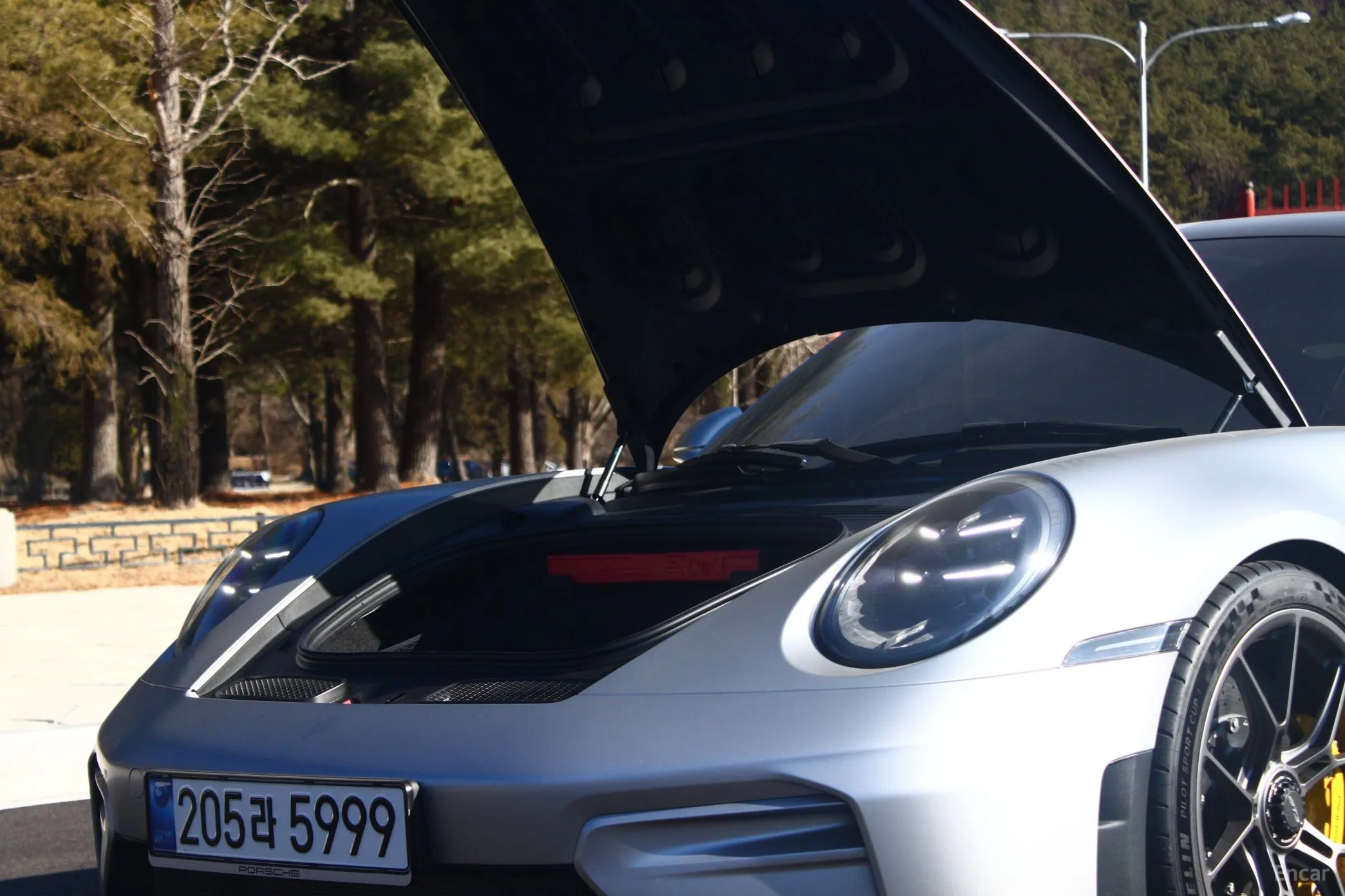 Porsche 911 (992) превью 17