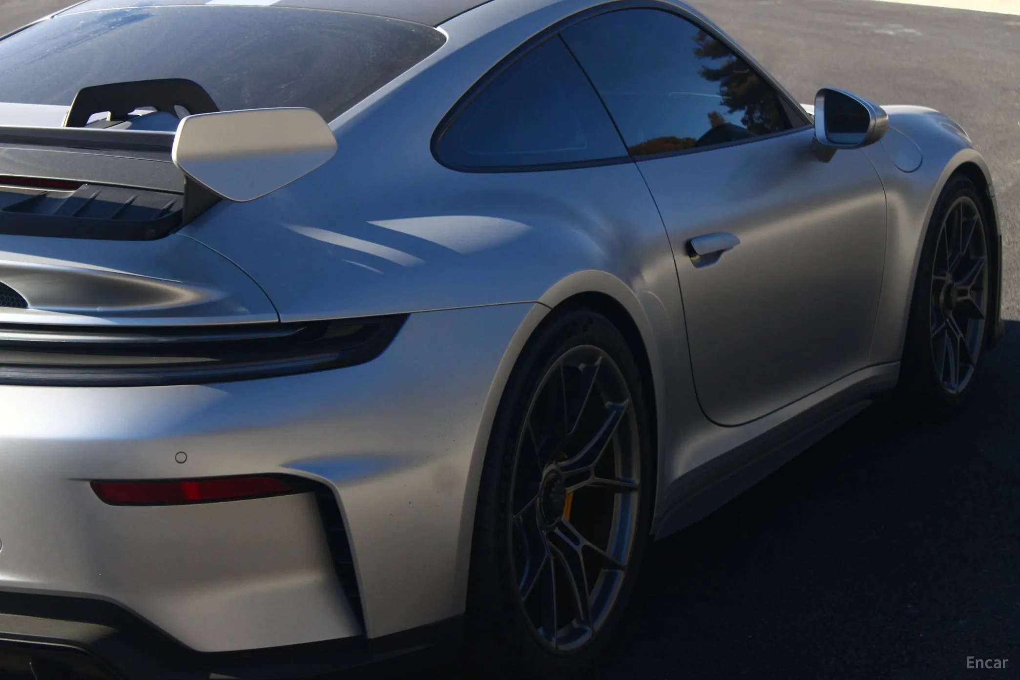 Porsche 911 (992) превью 18