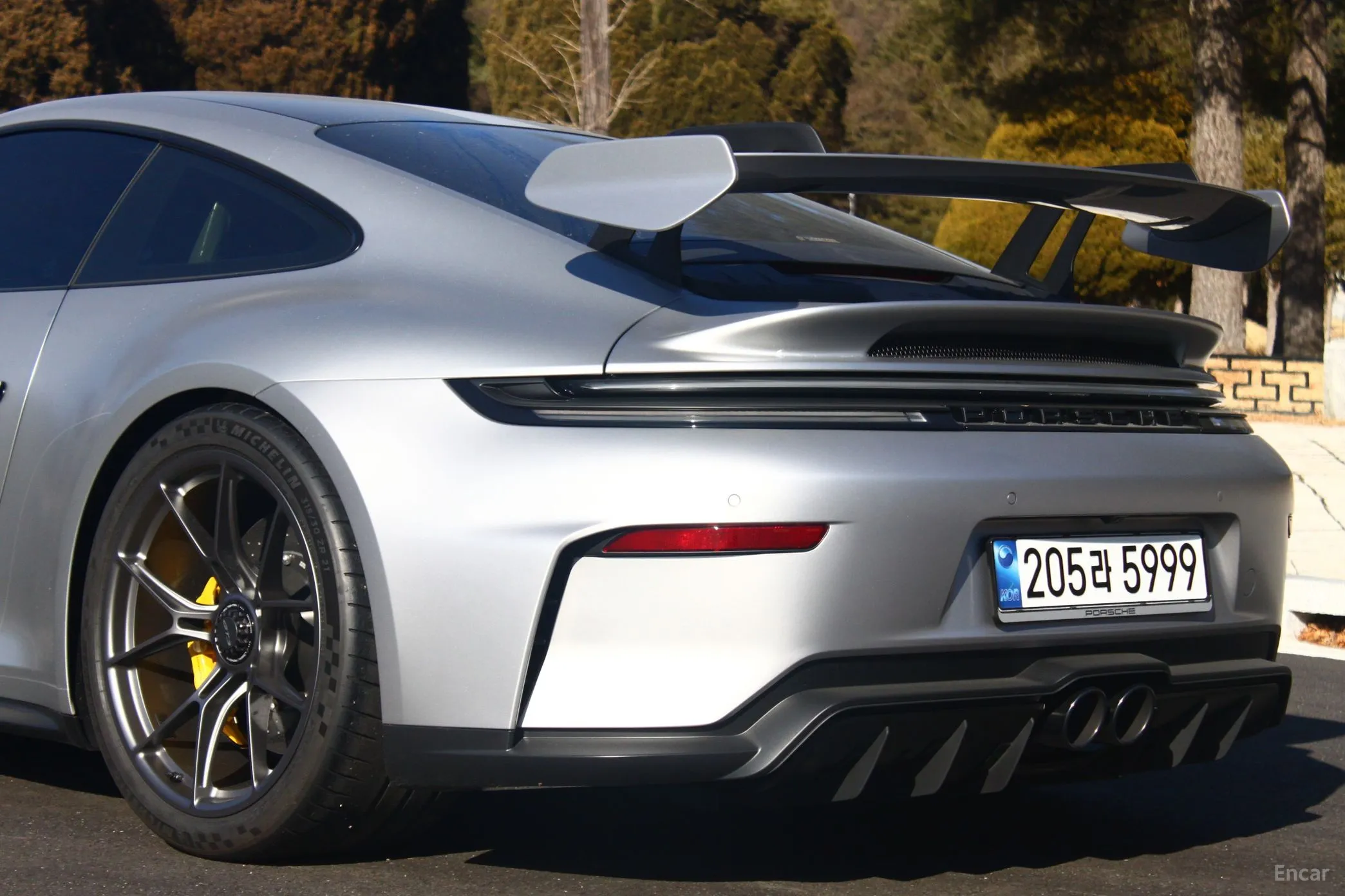 Porsche 911 (992) превью 19