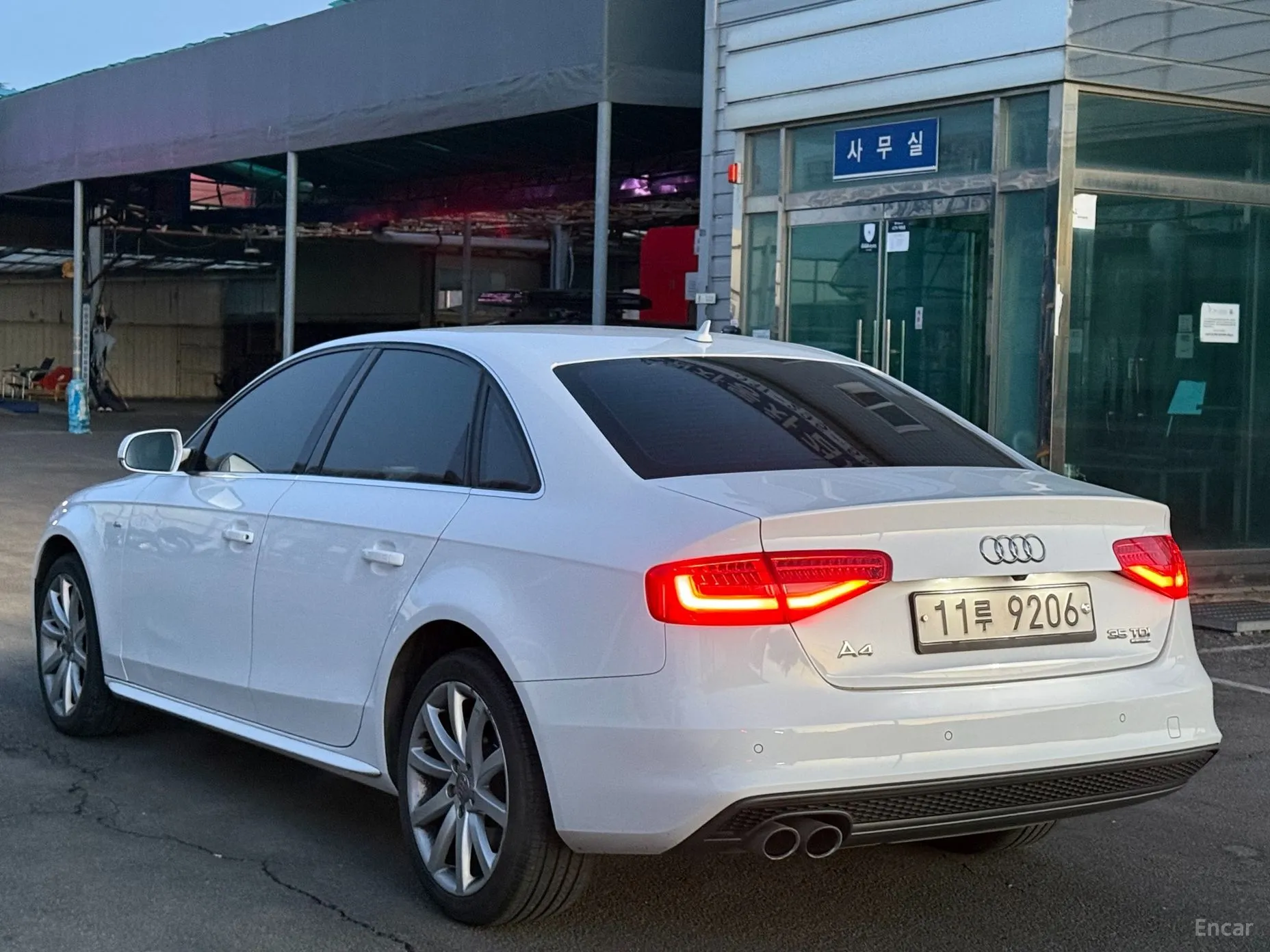 Audi New A4 превью 3