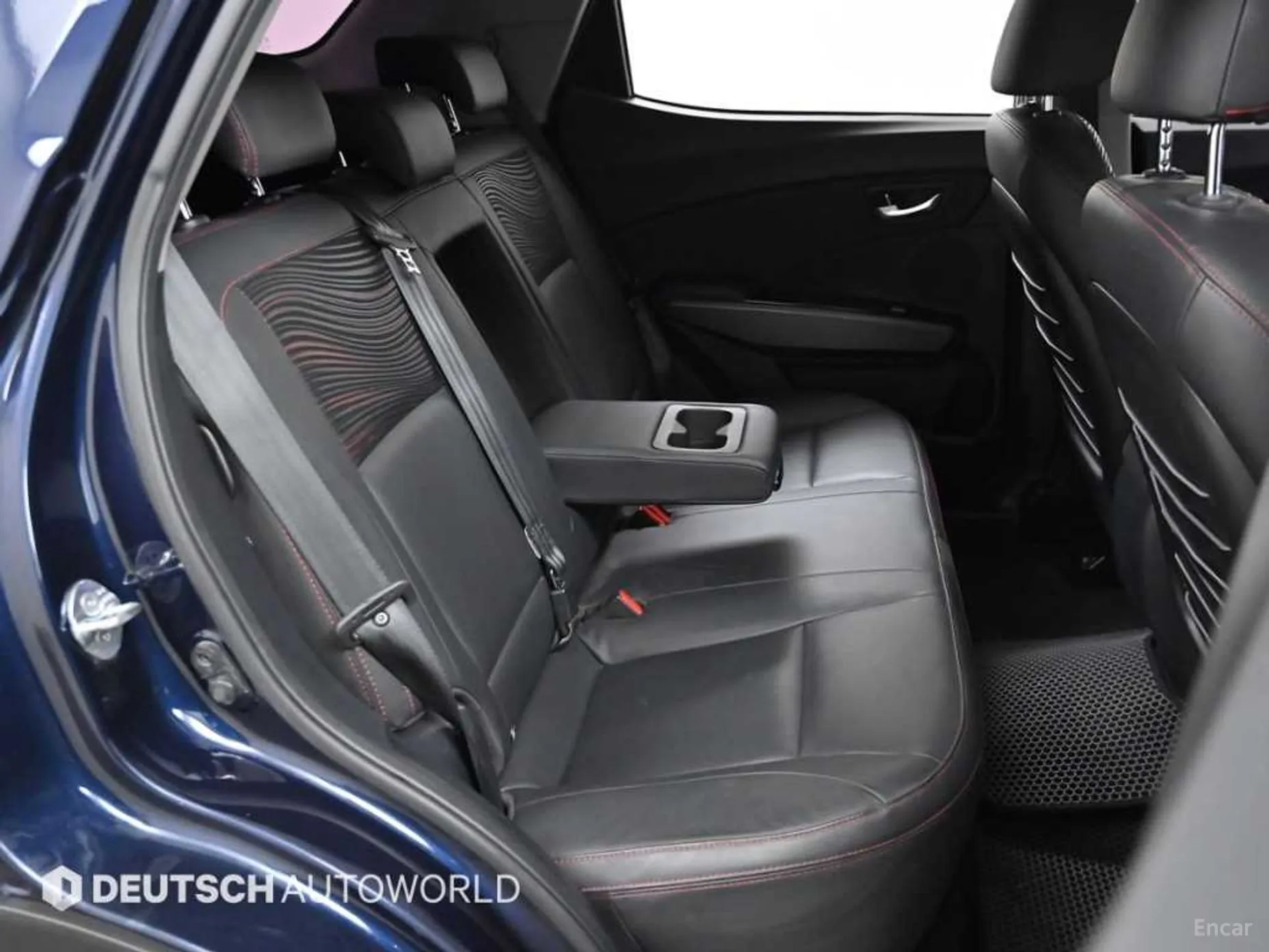 KG Mobility (SsangYong) Tivoli Air превью 12