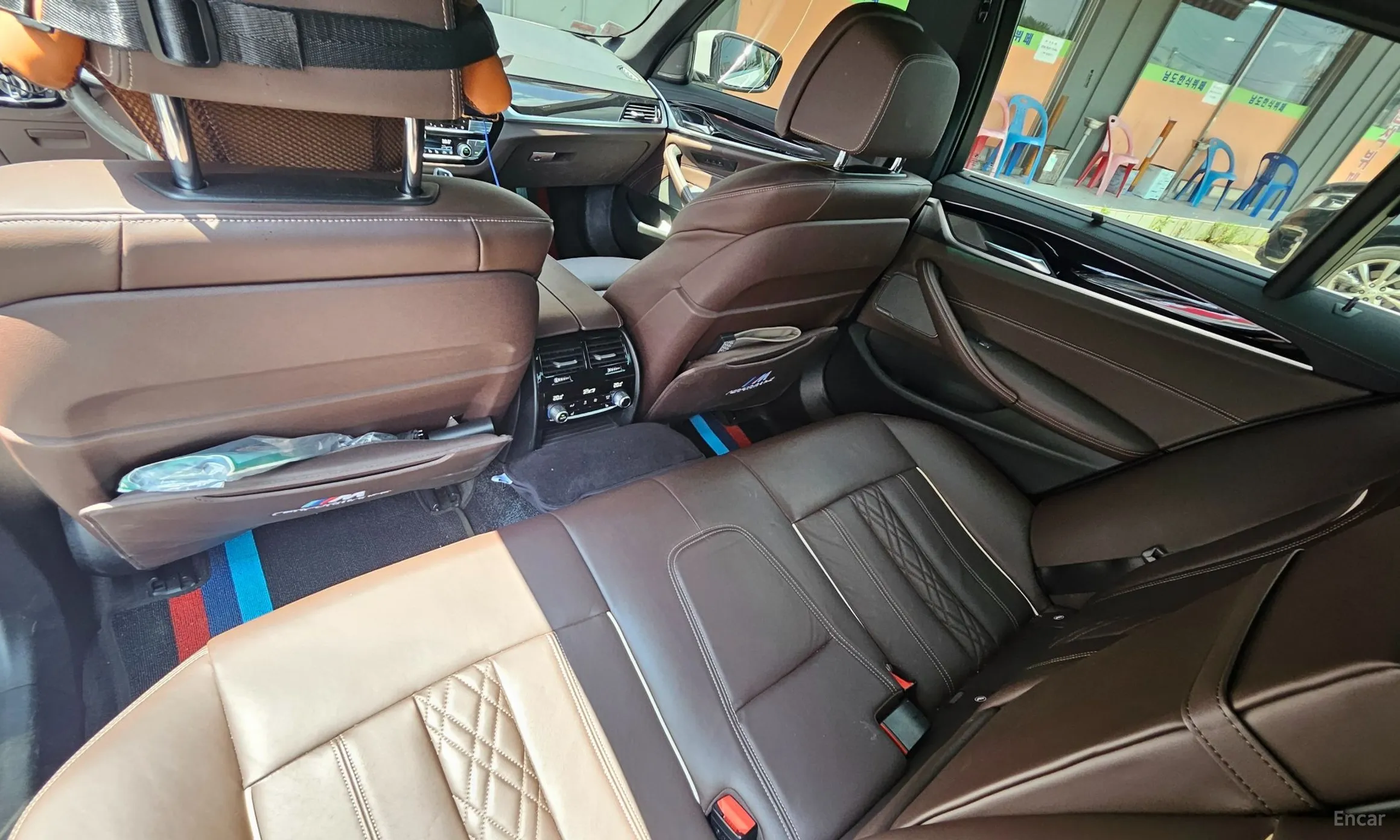 BMW 5 Series (G30) превью 15