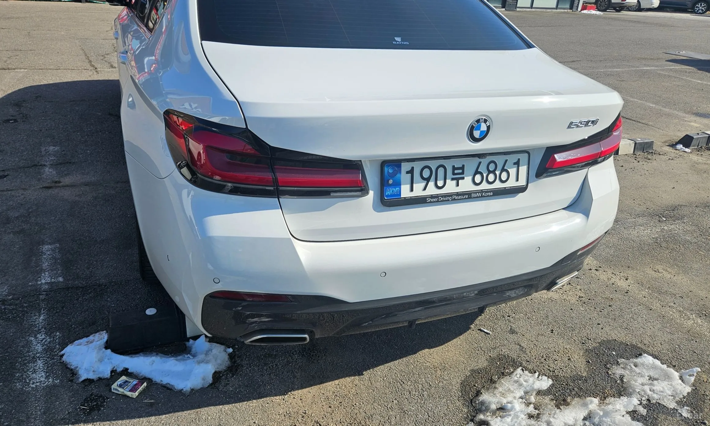 BMW 5 Series (G30) превью 9