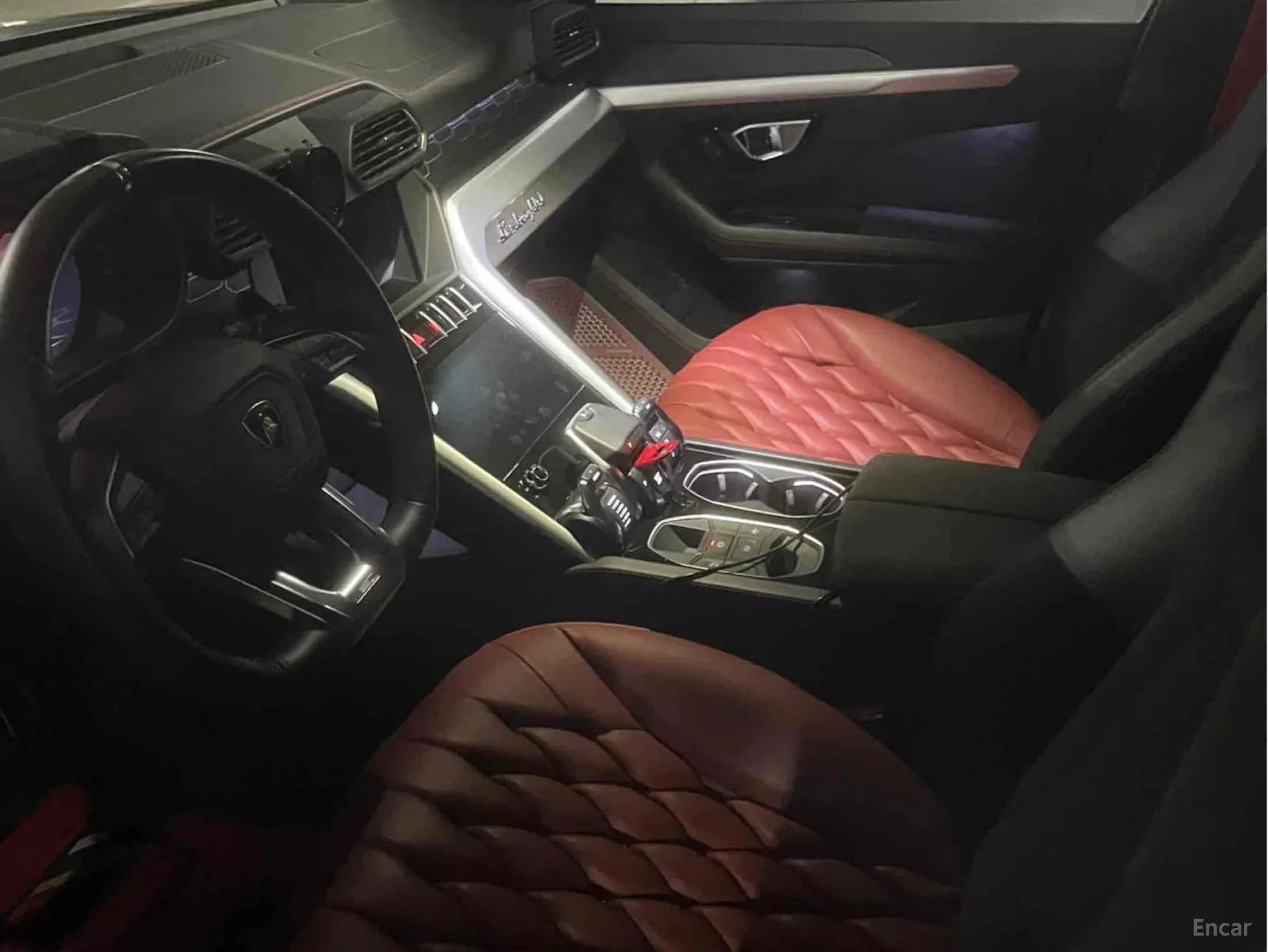 Lamborghini Urus превью 6