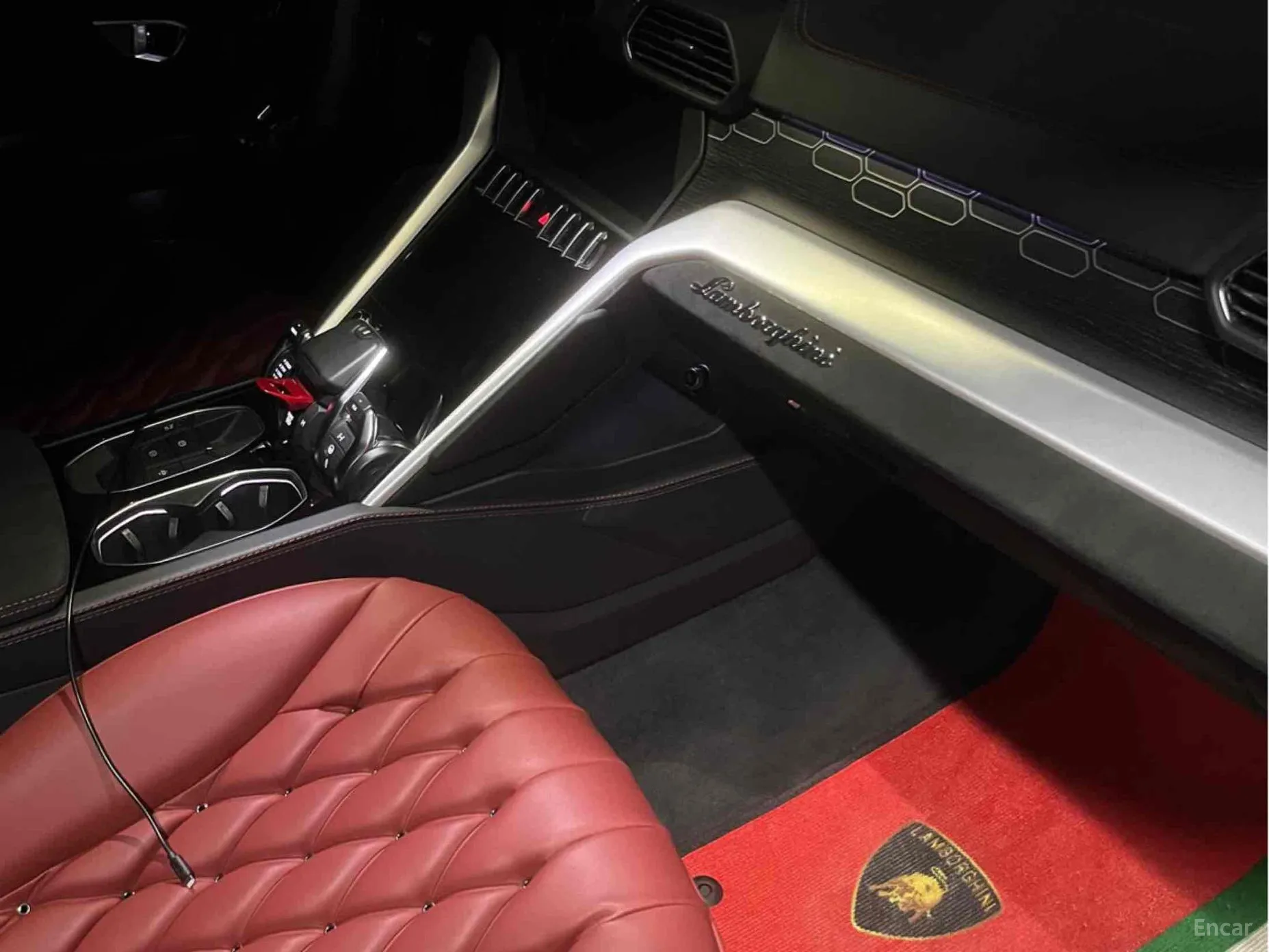 Lamborghini Urus превью 9