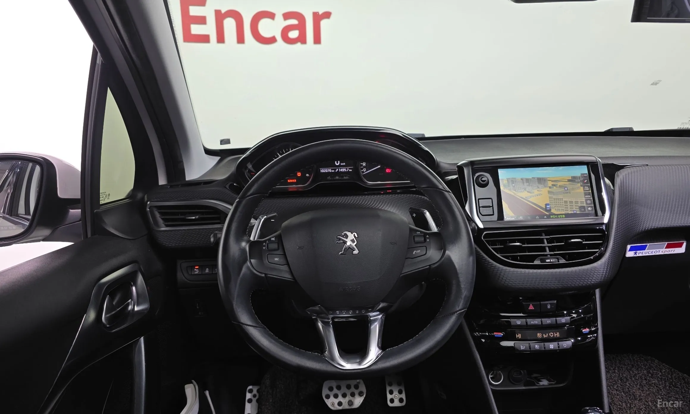 Peugeot 2008. превью 13