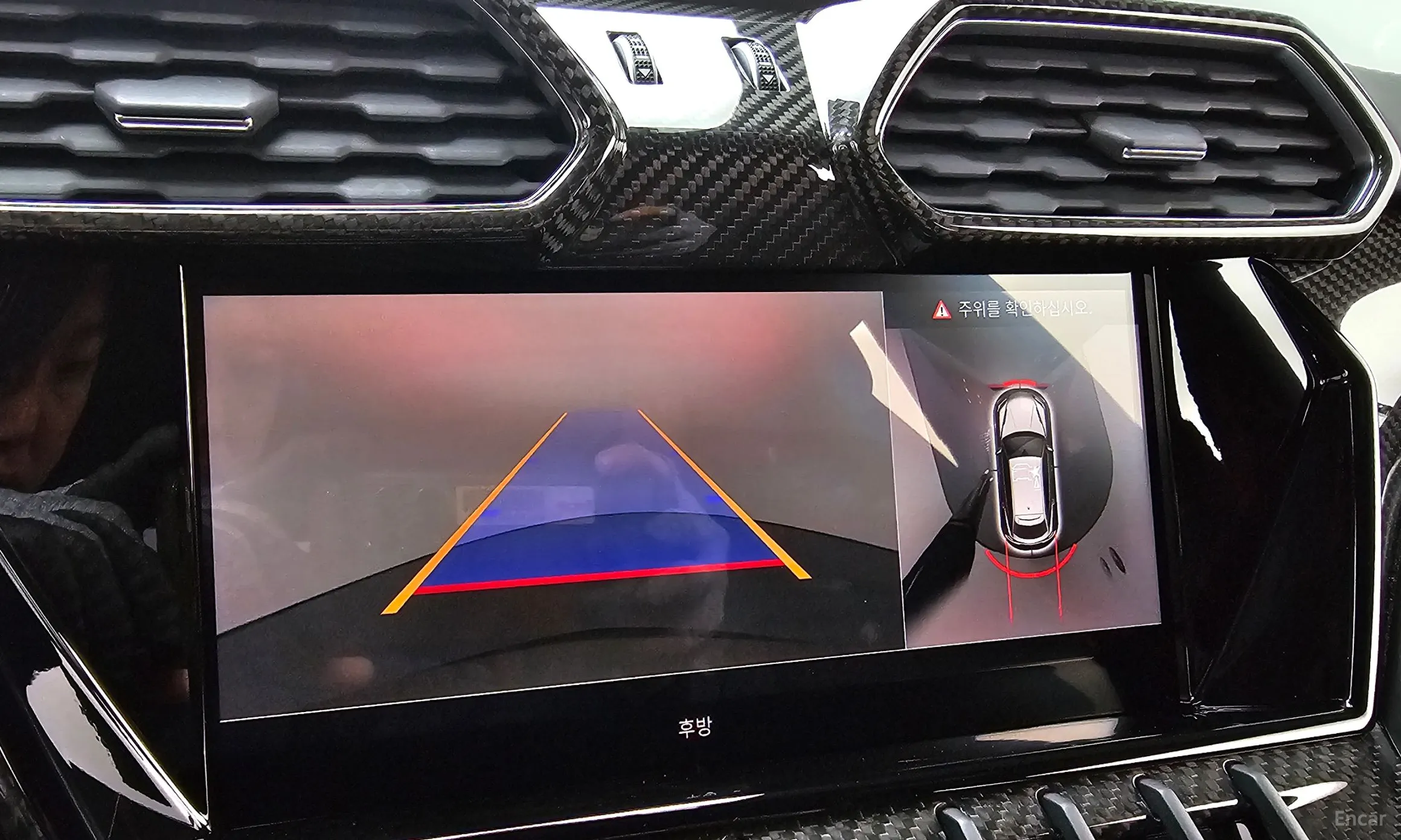 Lamborghini Urus превью 15