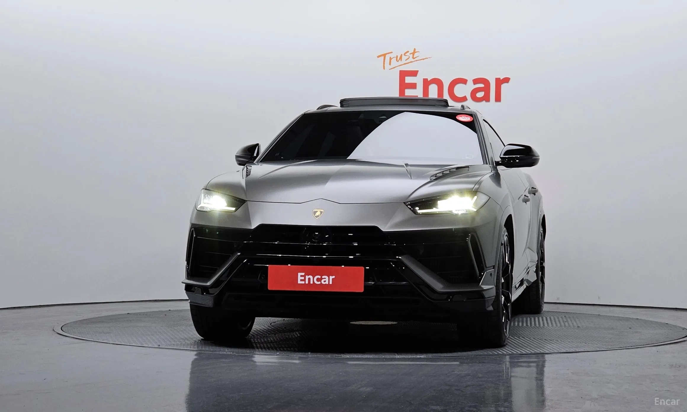 Lamborghini Urus превью 3
