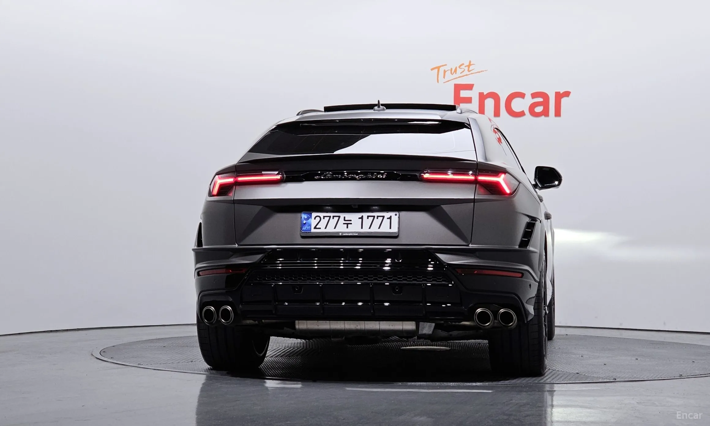 Lamborghini Urus превью 4