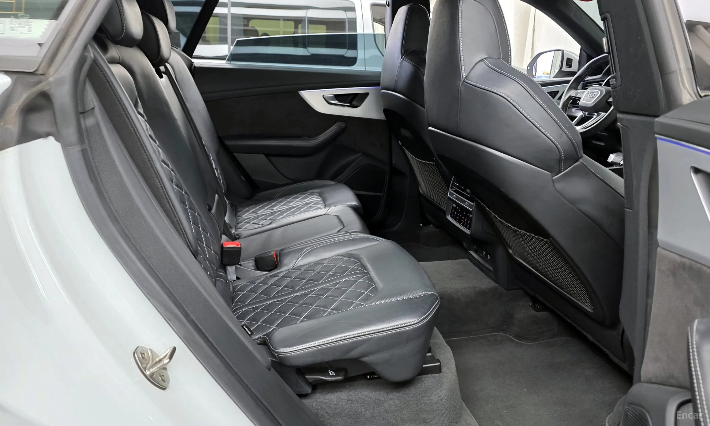 Audi Q8 (4M) превью 12