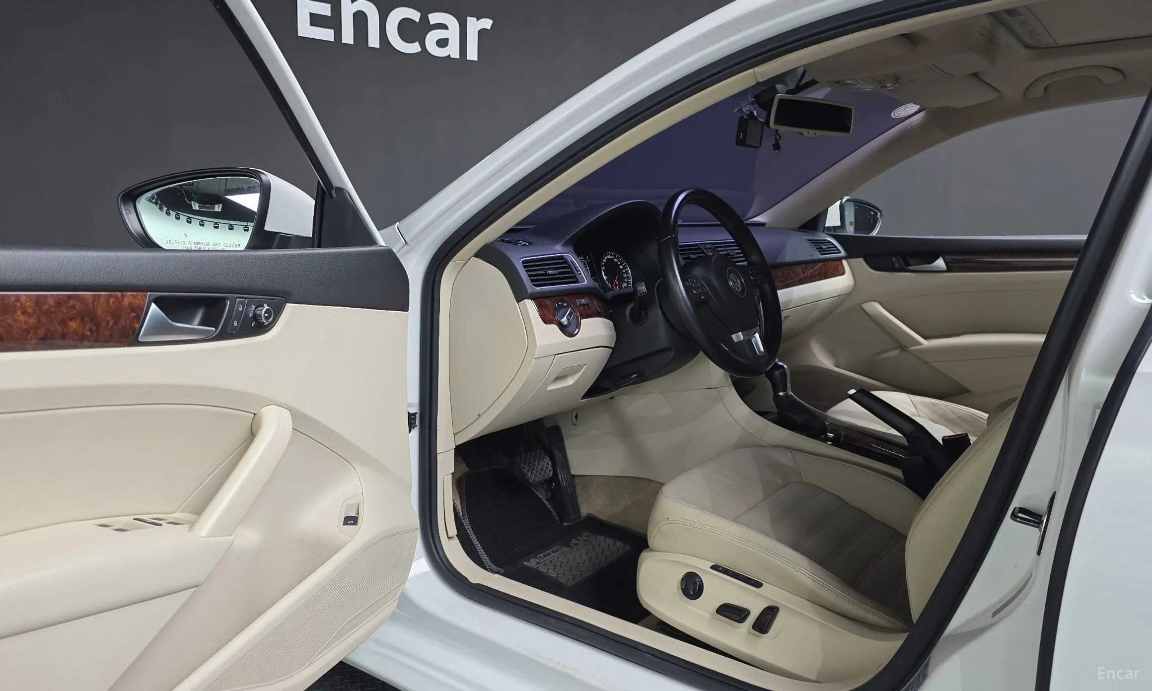 Volkswagen The New Passat превью 12