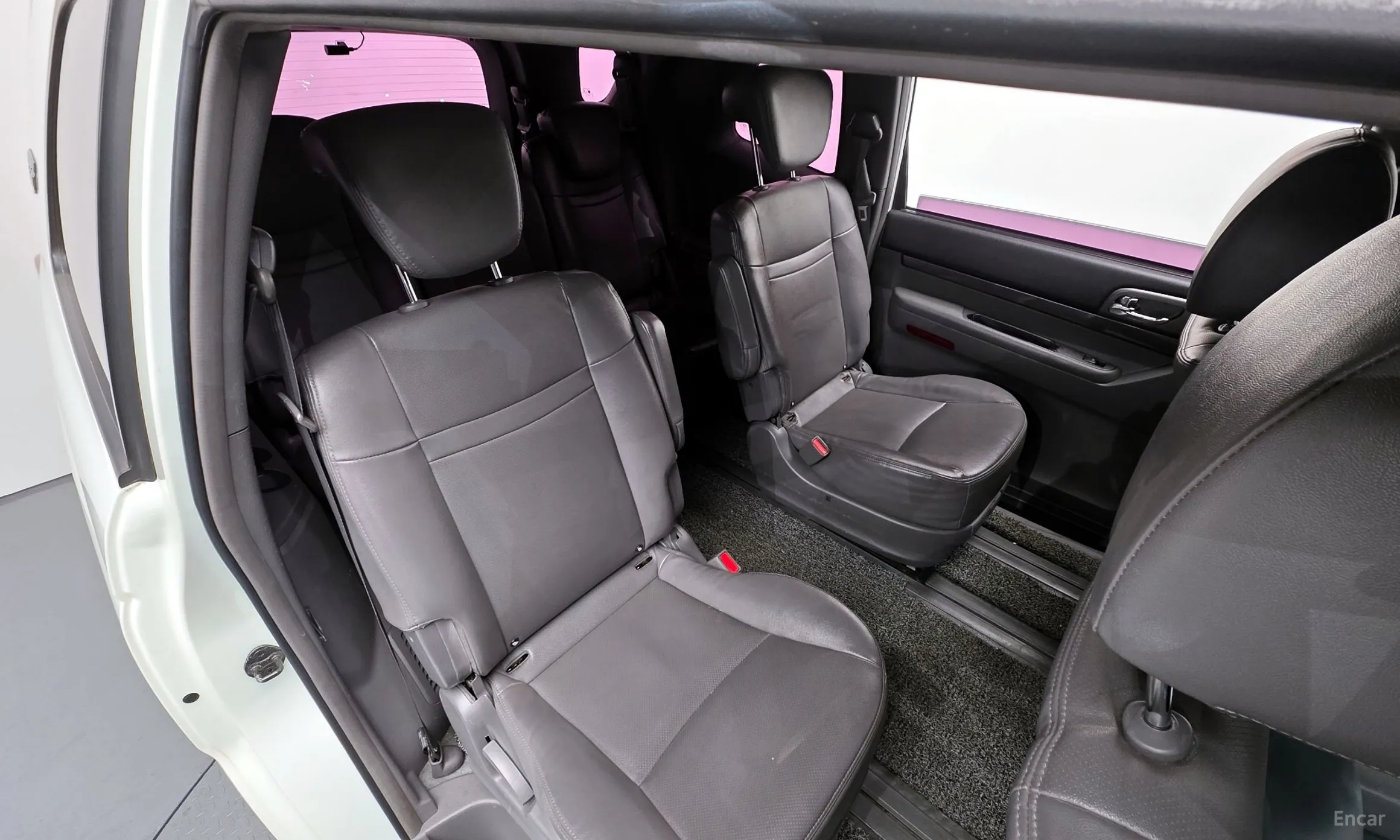 KG Mobility (SsangYong) Korando Turismo превью 12