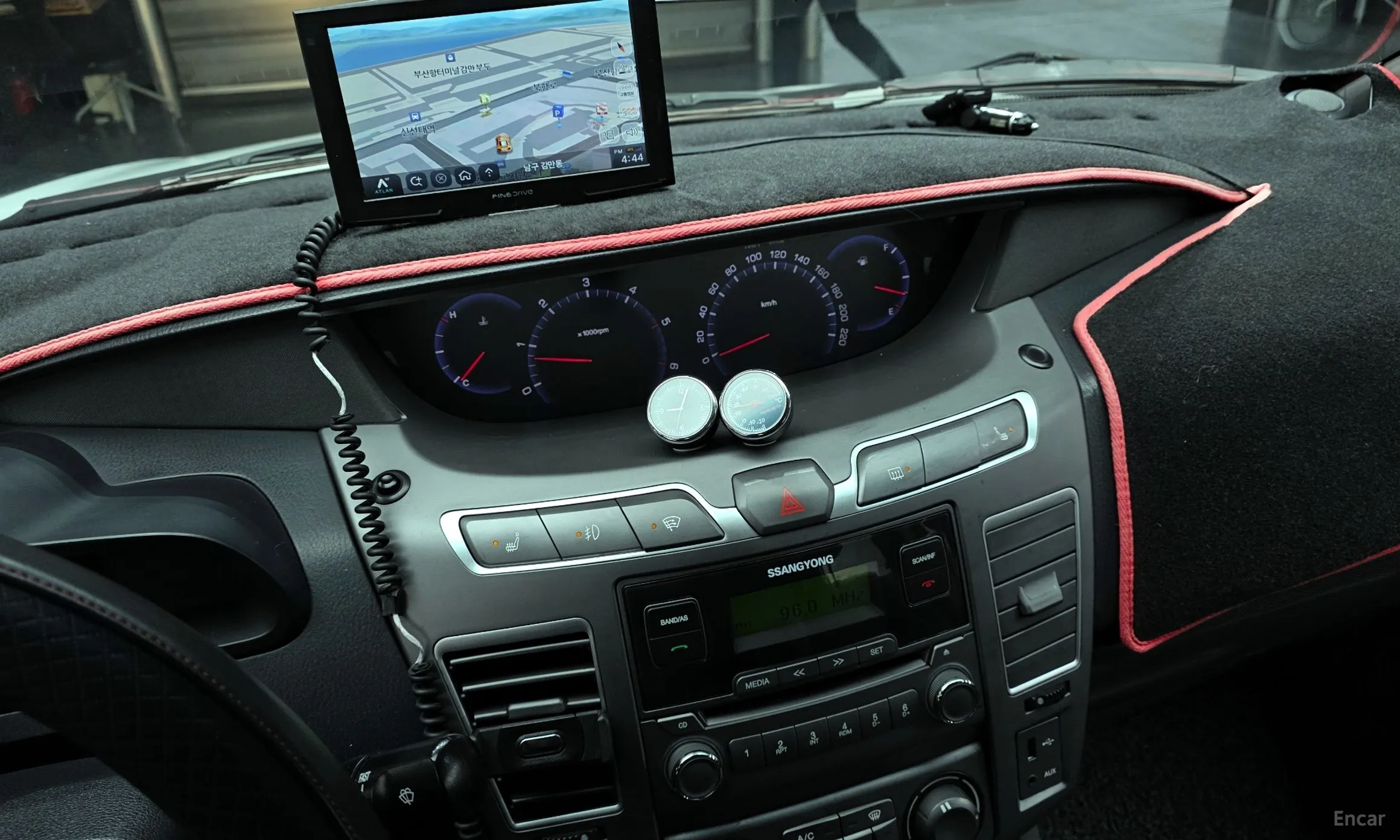 KG Mobility (SsangYong) Korando Turismo превью 15