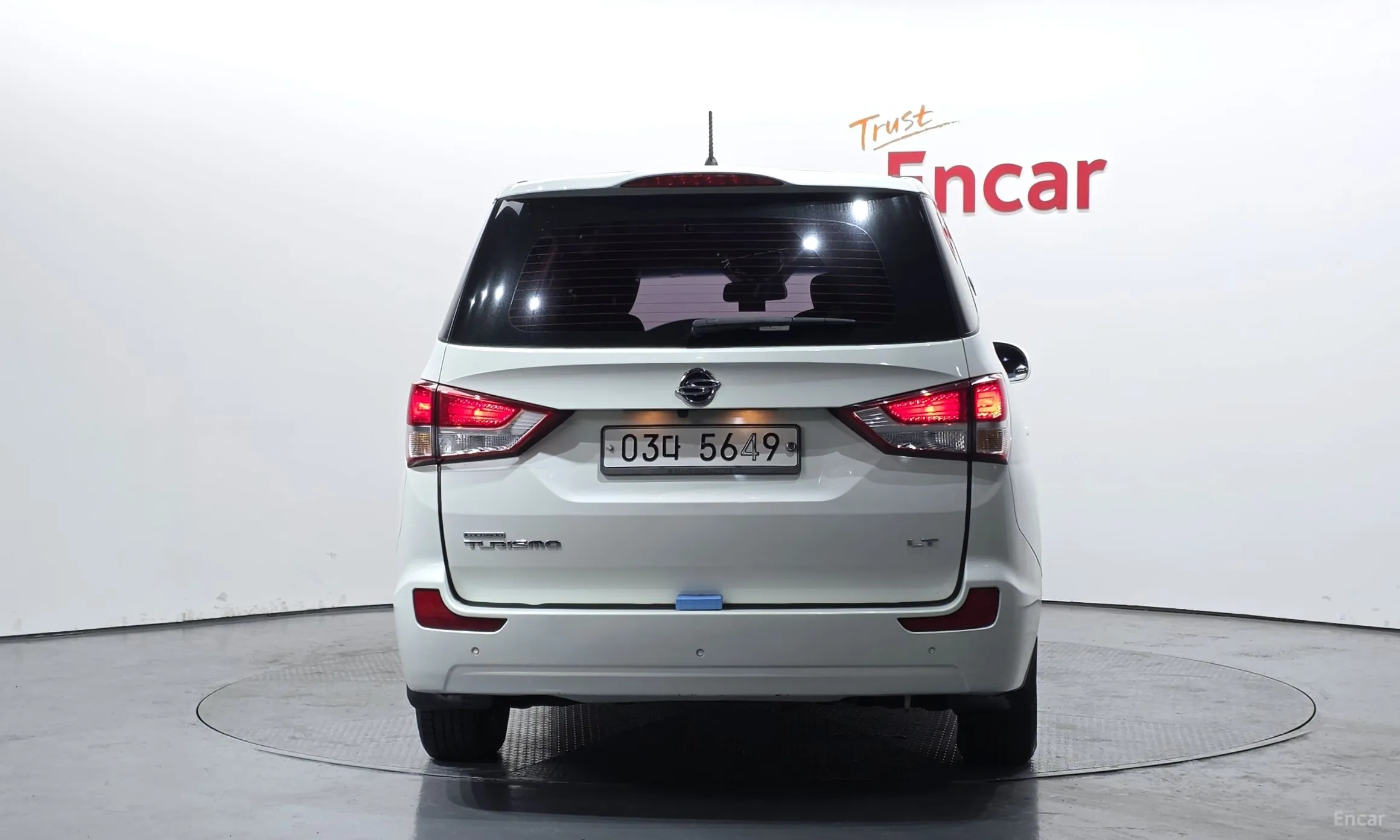 KG Mobility (SsangYong) Korando Turismo превью 4