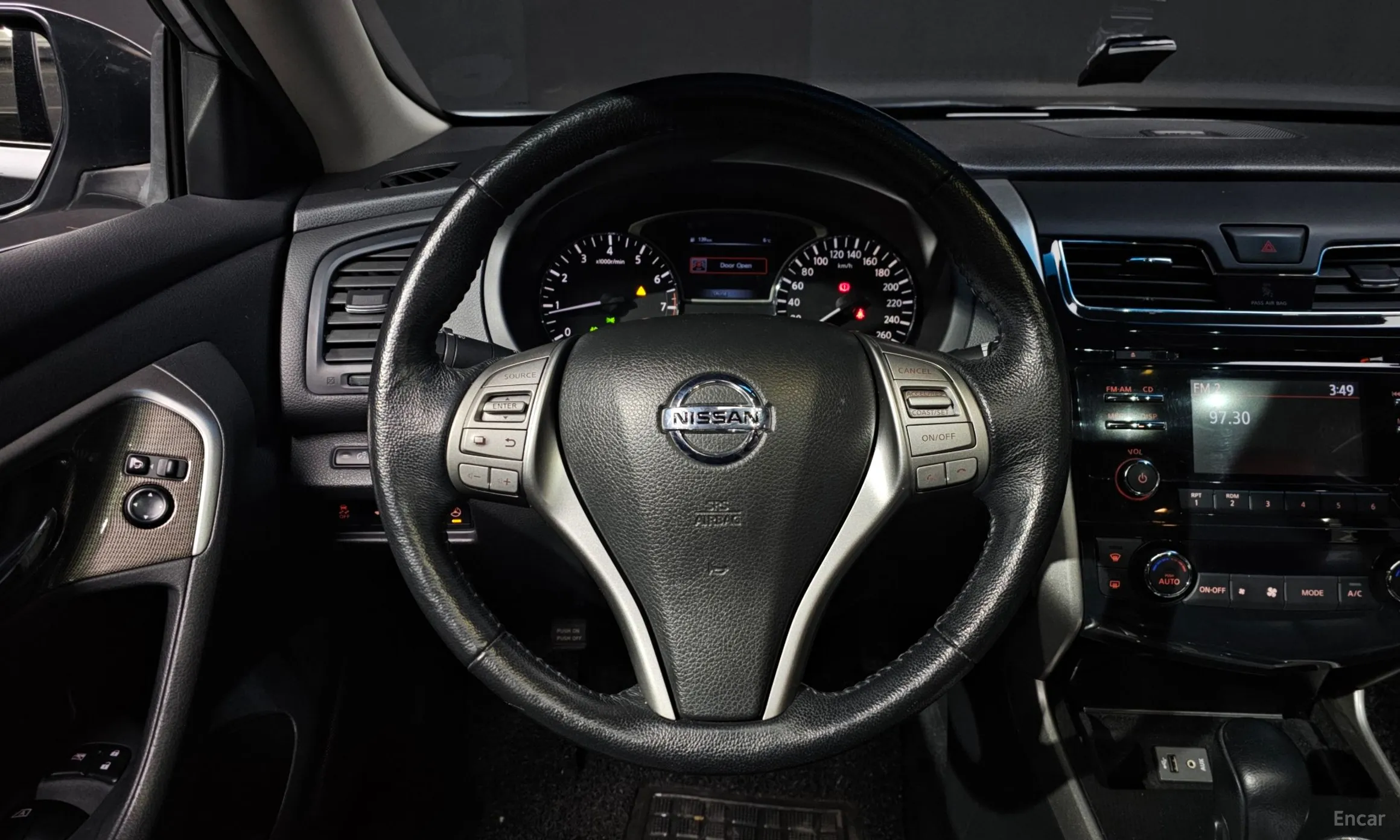 Nissan Altima превью 14