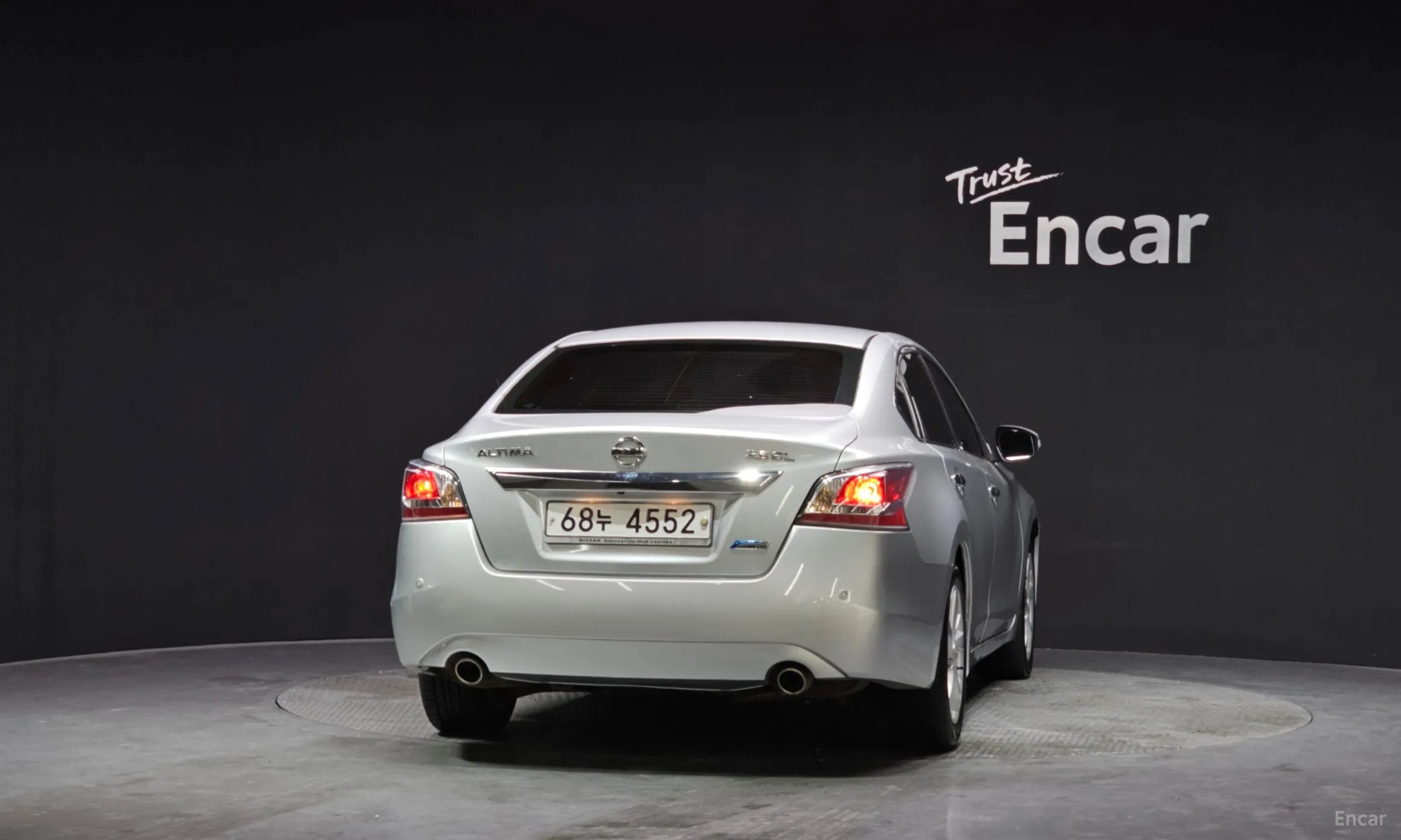 Nissan Altima превью 4