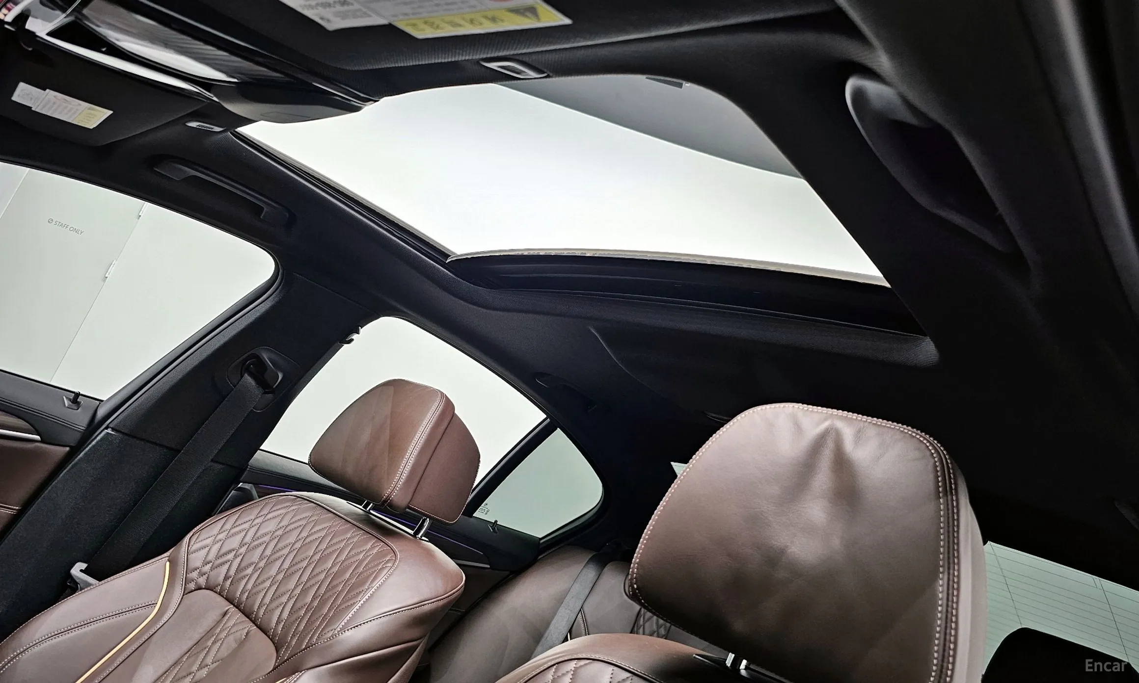 BMW 5 Series (G30) превью 18